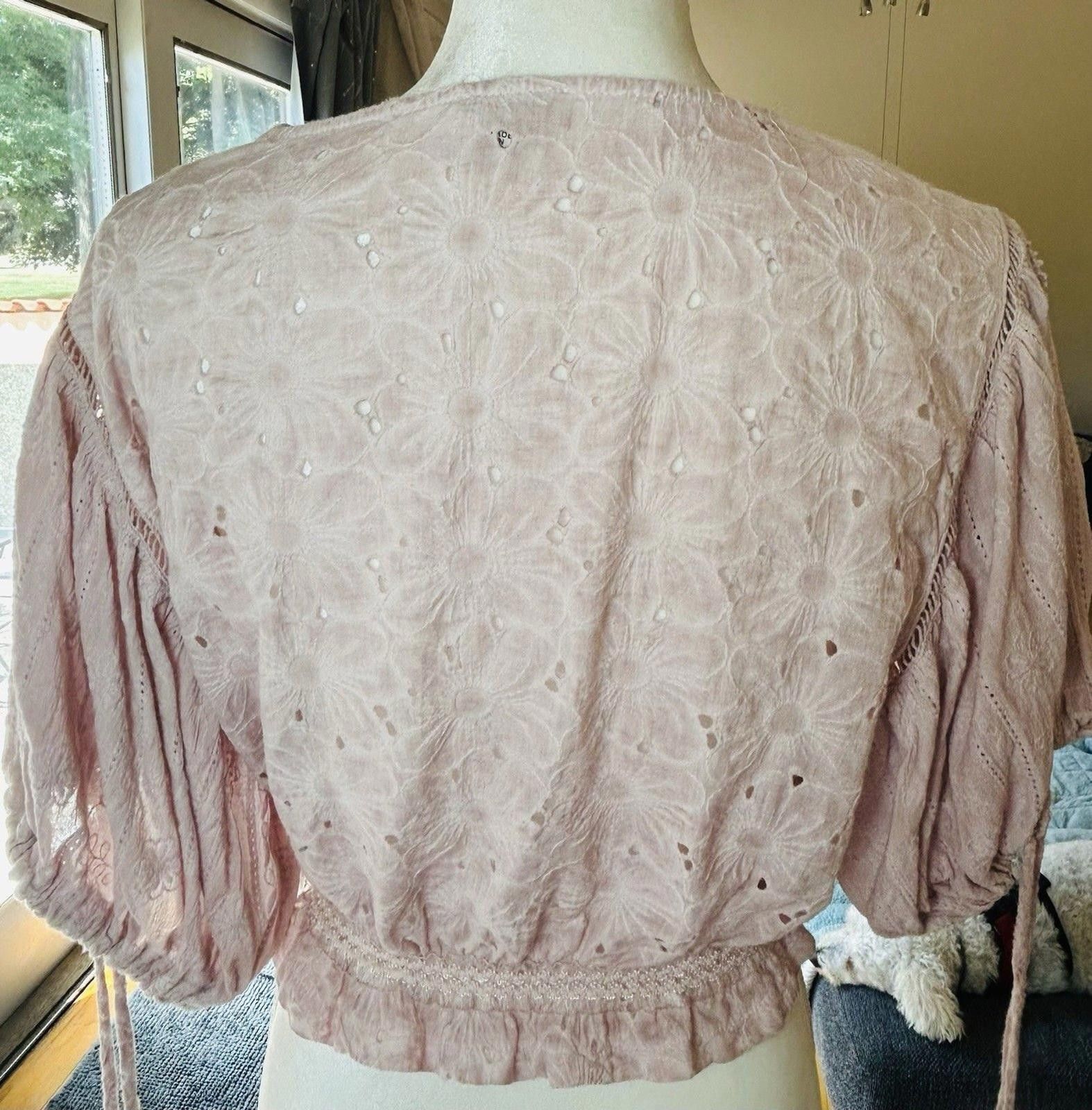 Polo Ralph Lauren POL Anthropology Pink Embroidered Eyelet Crop Top L Size L / US 10 / IT 46 - 8 Thumbnail