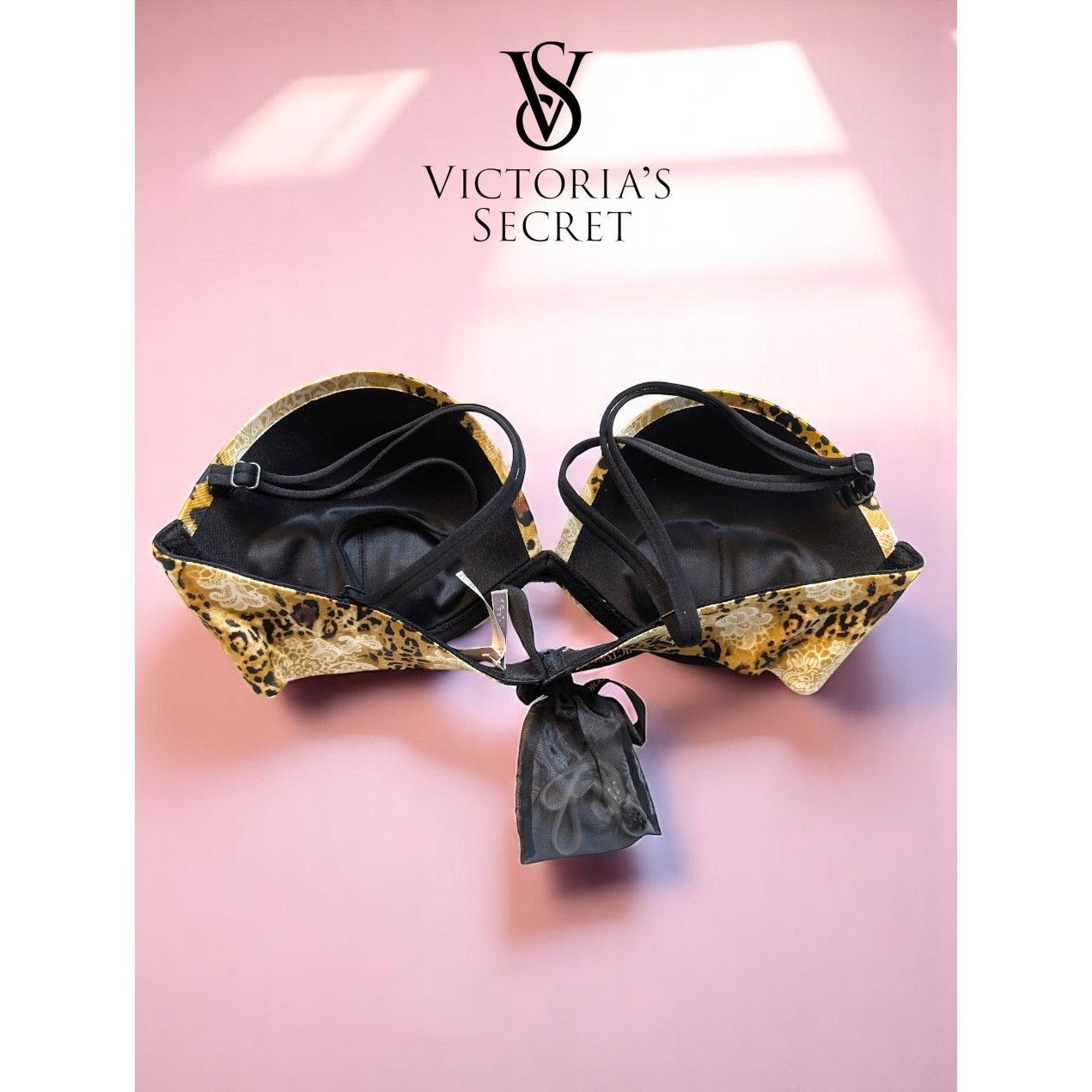 Victoria's Secret NWT Victoria’s Secret Bra 34C Leopard Lace Push-Up Size XXS / US 00 / IT 34 - 2 Thumbnail