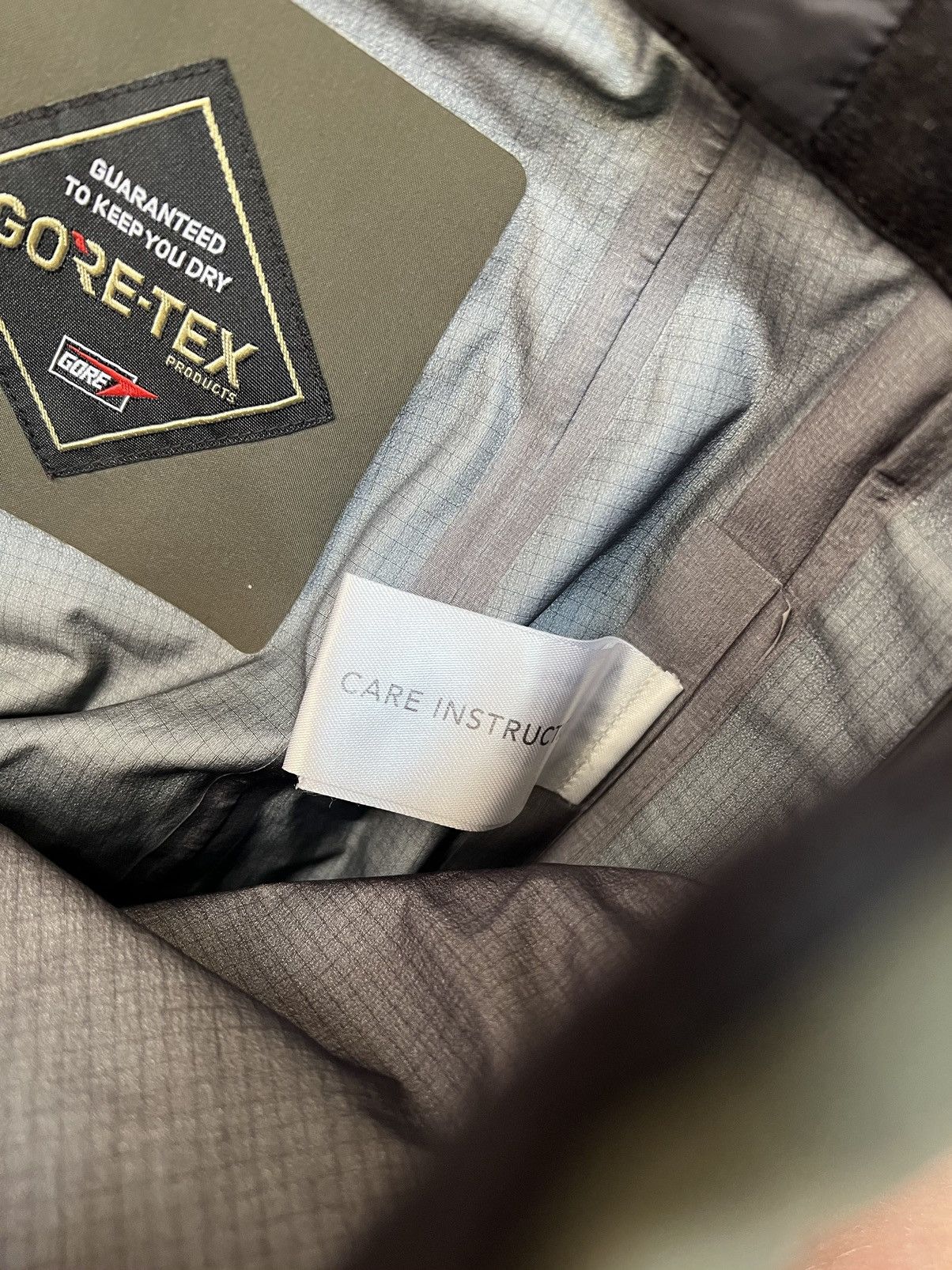 Goretex The Mountain Studio Gore Tex Pro Ski pants Size US 31 - 12 Thumbnail