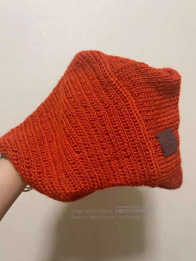 Vivienne Westwood Vivienne Westwood Two types of knitted hats. Size ONE SIZE - 5 Thumbnail