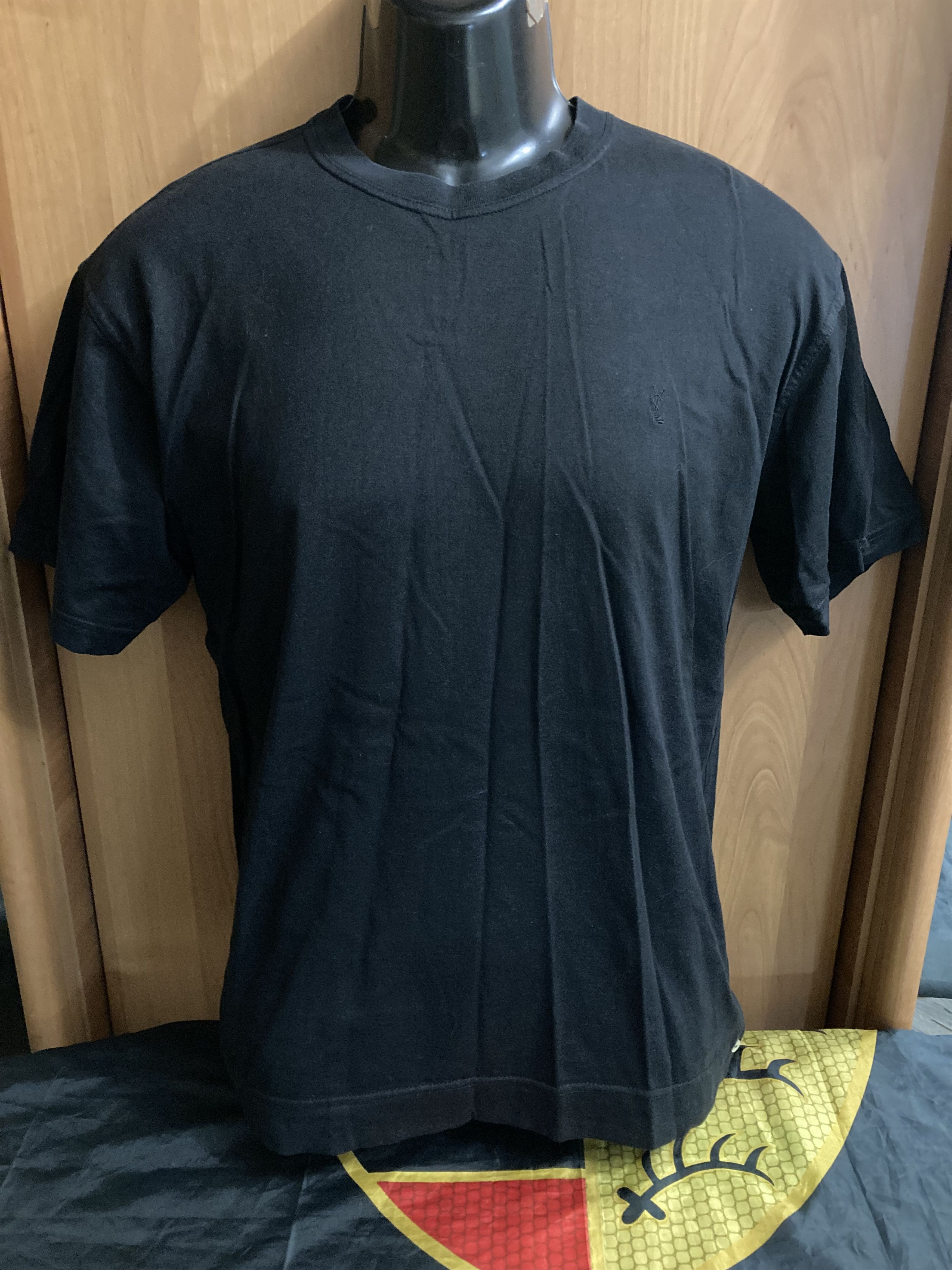 Yves Saint Laurent Vintage Yves Saint Laurent Embroidered Logo Basic Tees Size US M / EU 48-50 / 2 - 1 Thumbnail