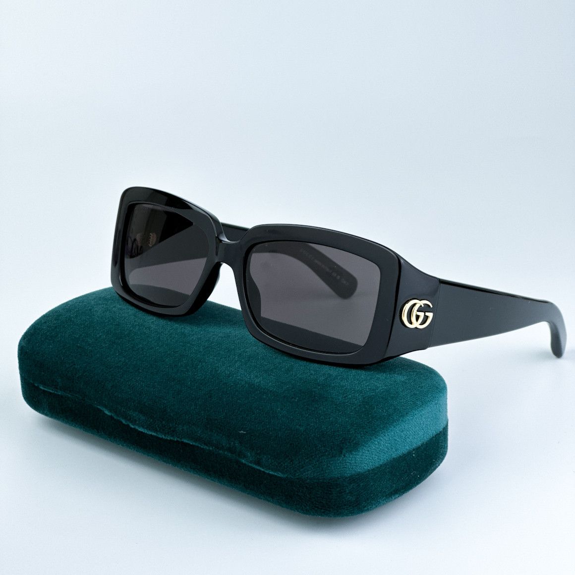 Gucci NEW Gucci GG1403S 001 Unisex Rectangle Sunglasses Size ONE SIZE - 1 Thumbnail
