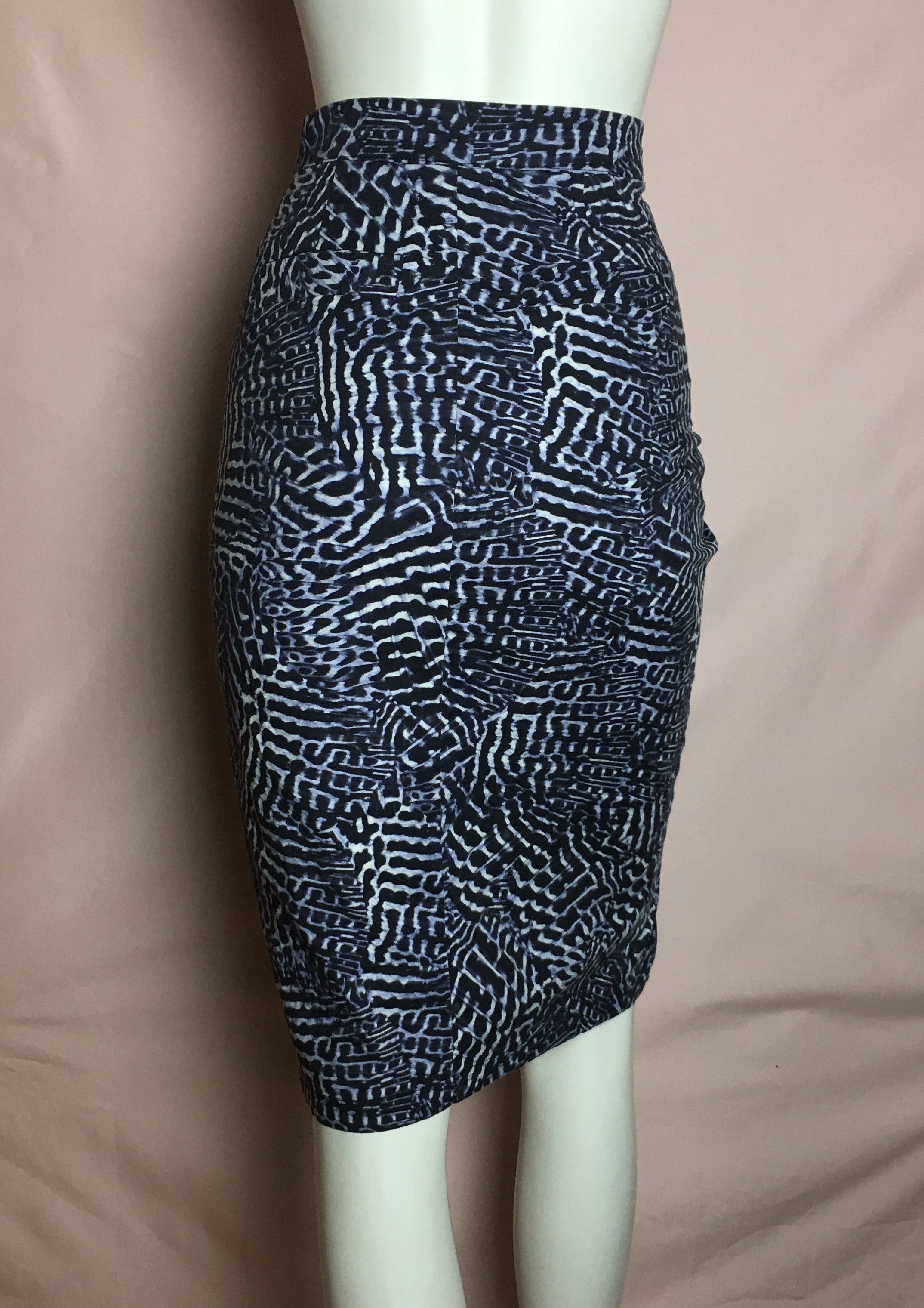 Max Mara Max Mara Patterned Button-Down Cotton Skirt US 2 IT 36 Size 26" / US 2 / IT 38 - 4 Thumbnail