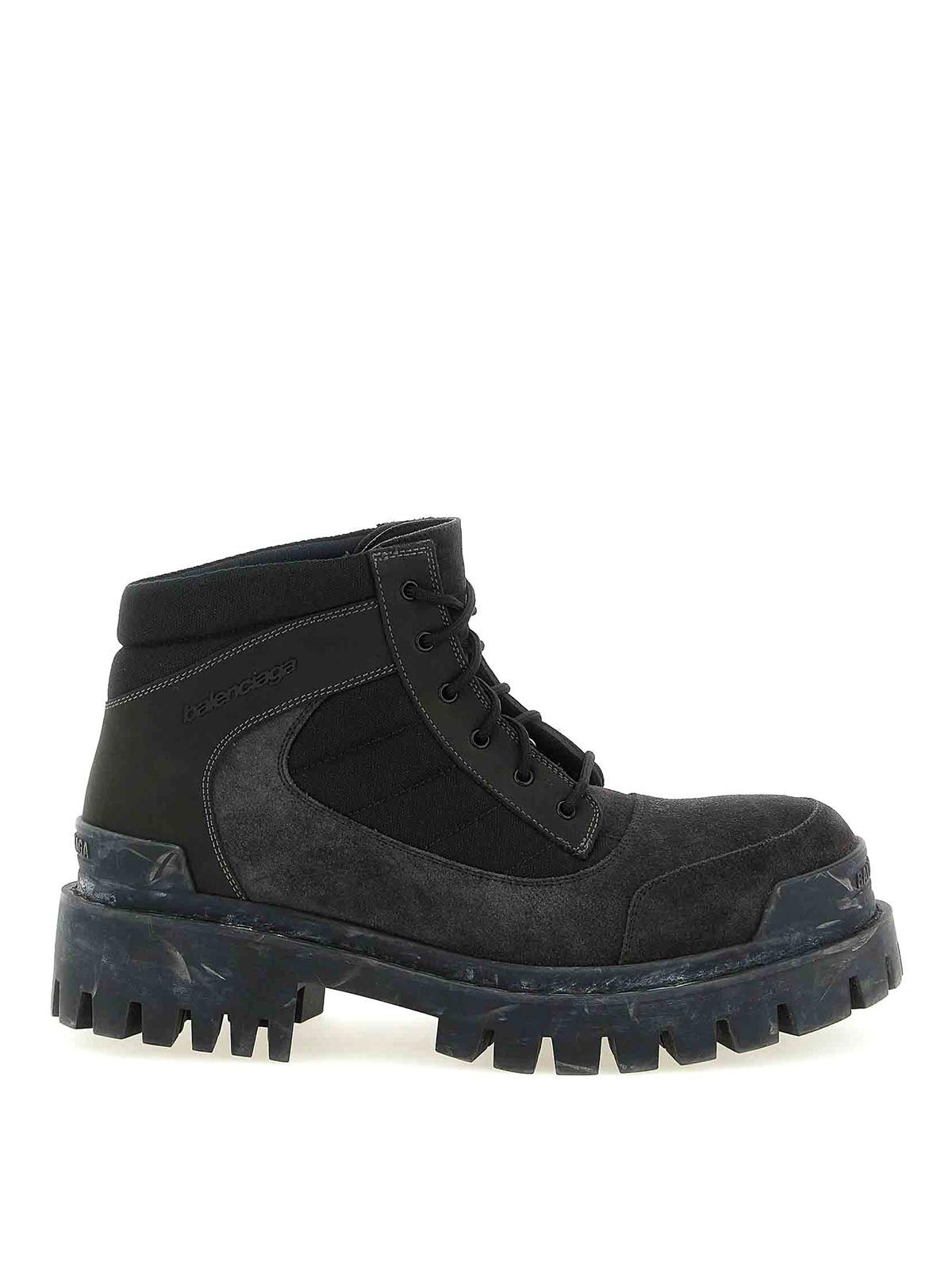 Balenciaga Space shoe in shiny black | Grailed