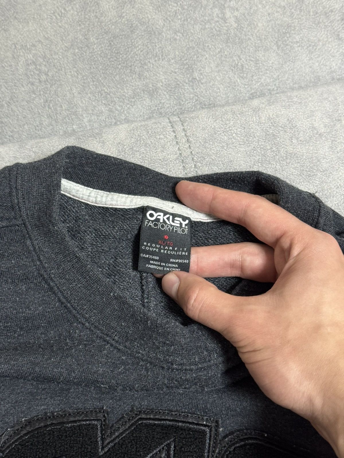 Oakley Rare Oakley Factory Y2K outdoor sweatshirt mens size XL Size US XL / EU 56 / 4 - 10 Thumbnail