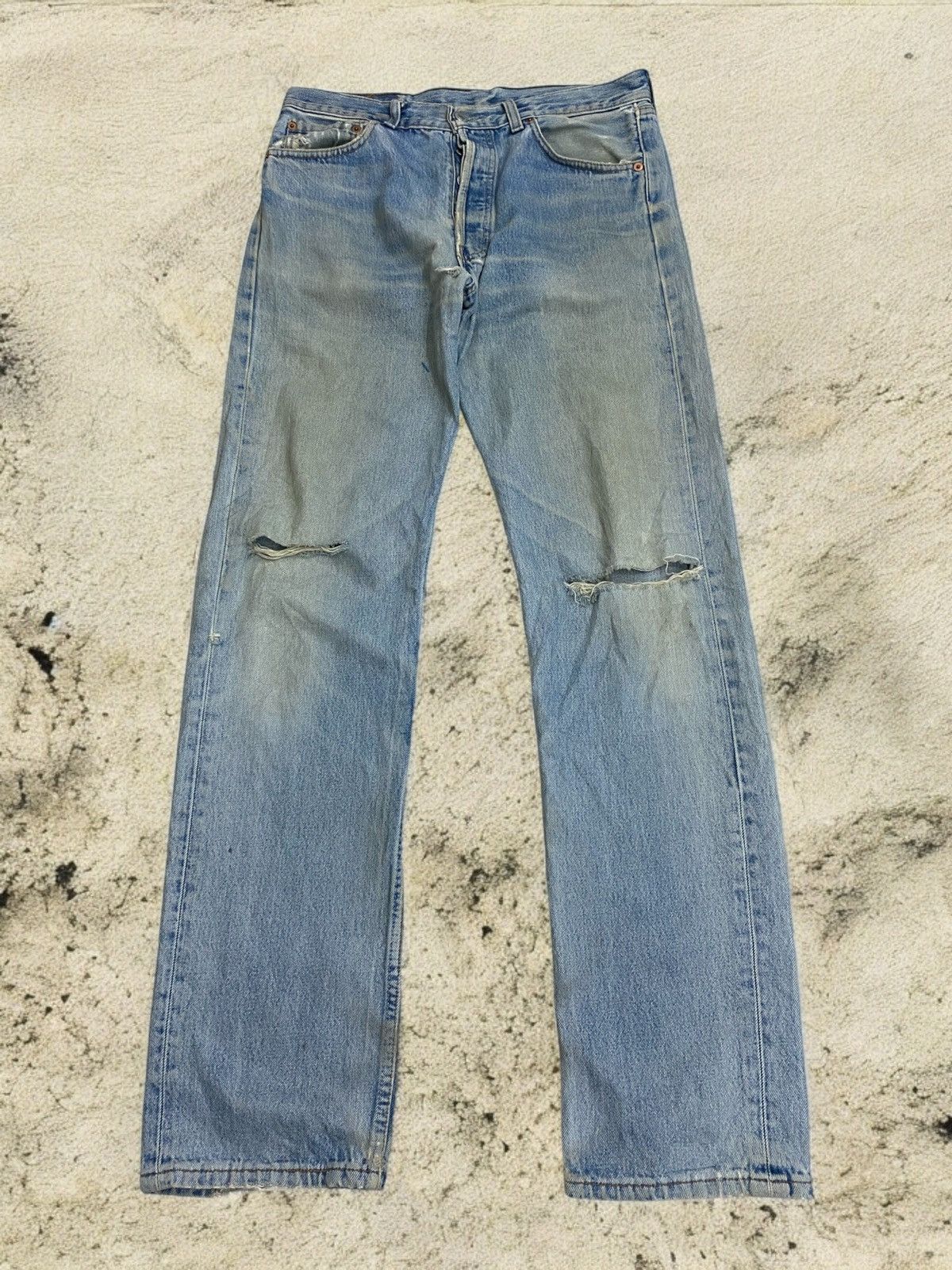 Levi's Vintage 90s Levis 501 Button Fly 311 Distressed Light Blue Size US 31 - 1 Thumbnail
