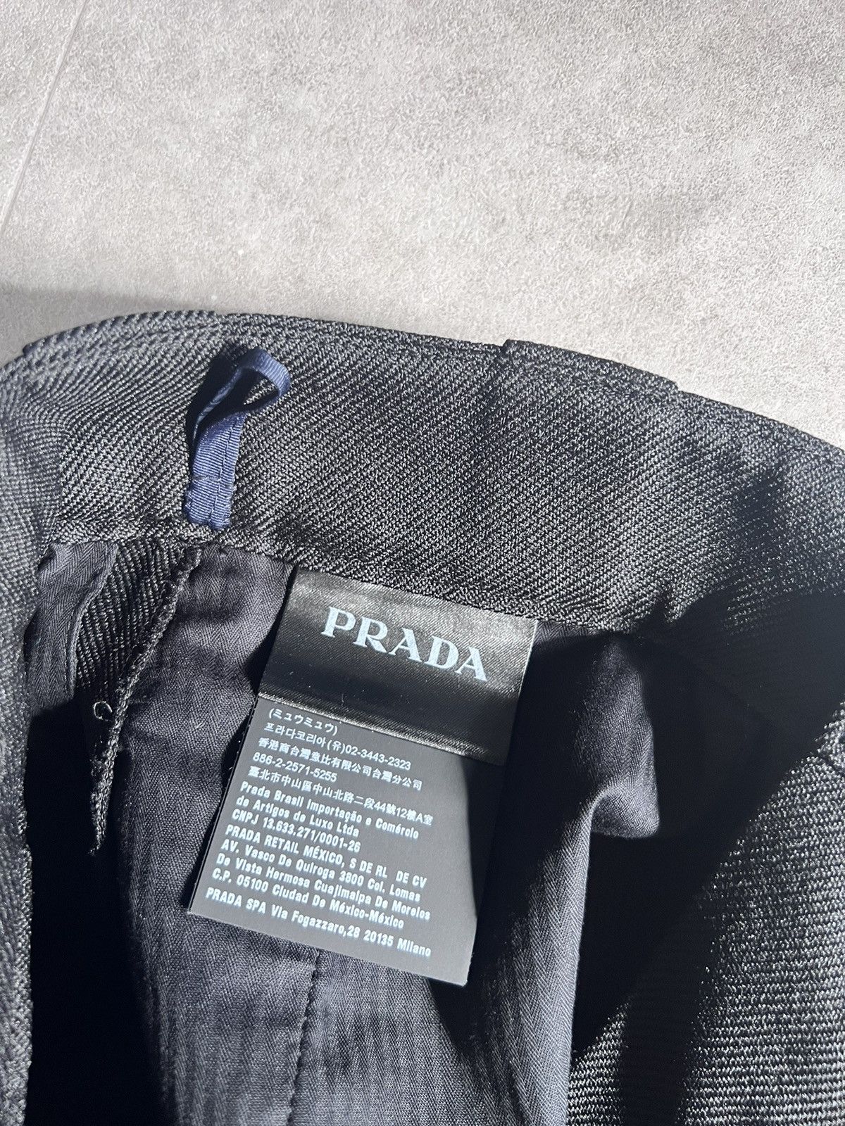 Prada Prada FW18 Cotton Gabardine Shorts Size US 29 - 6 Thumbnail