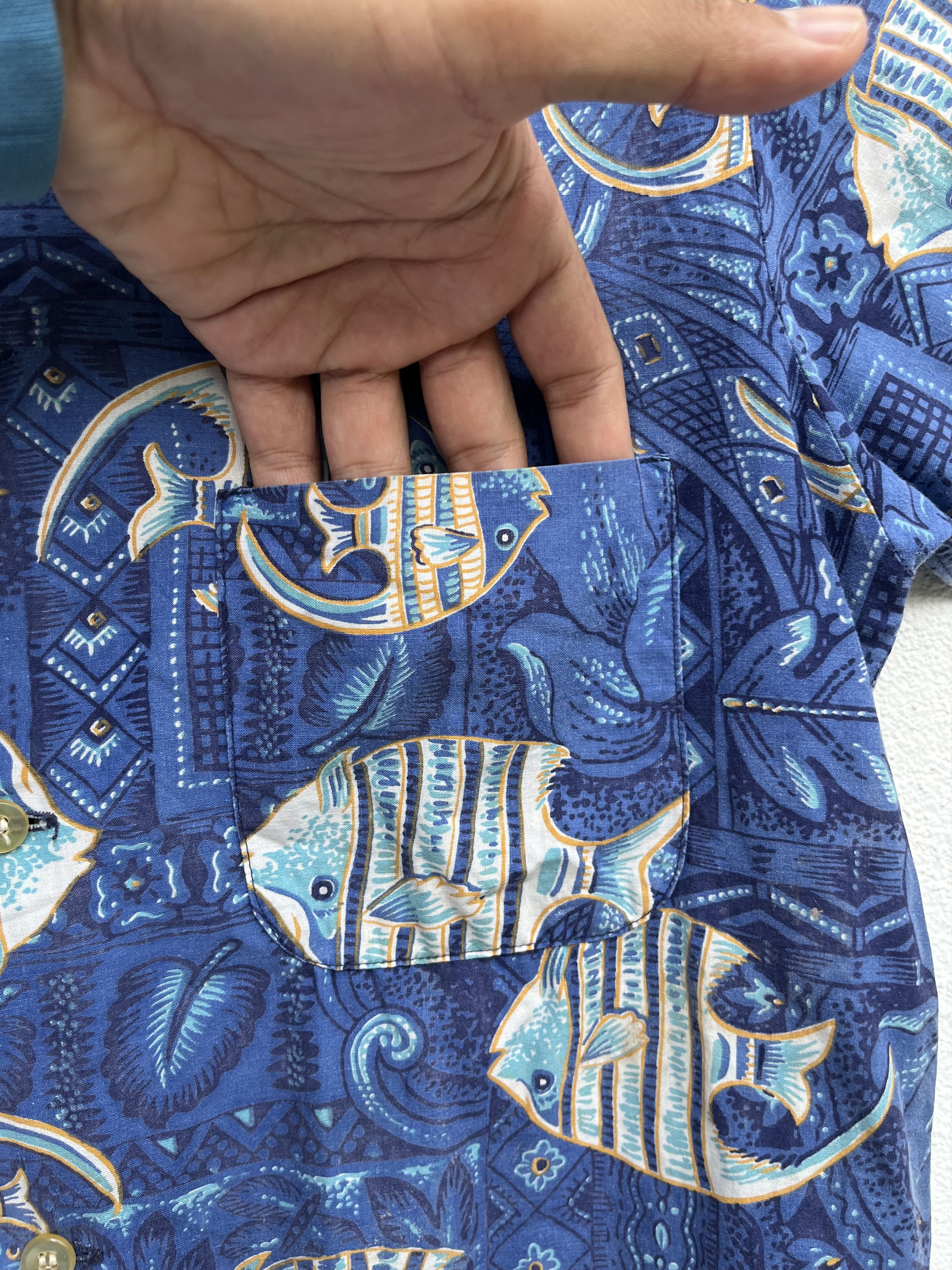 Vintage 80s Roebuck Hawaiian Fish Shirt