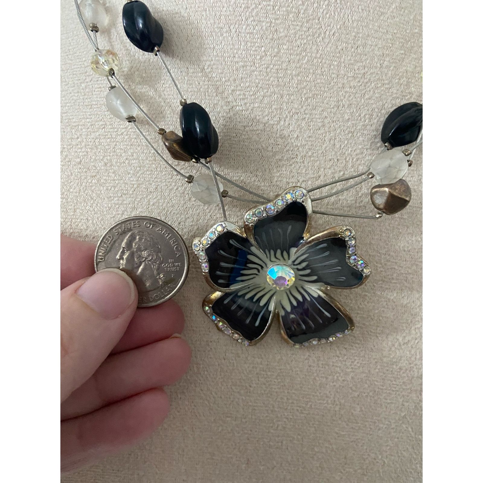 Other Kenneth Cole flower pendant necklace Size ONE SIZE - 2 Thumbnail