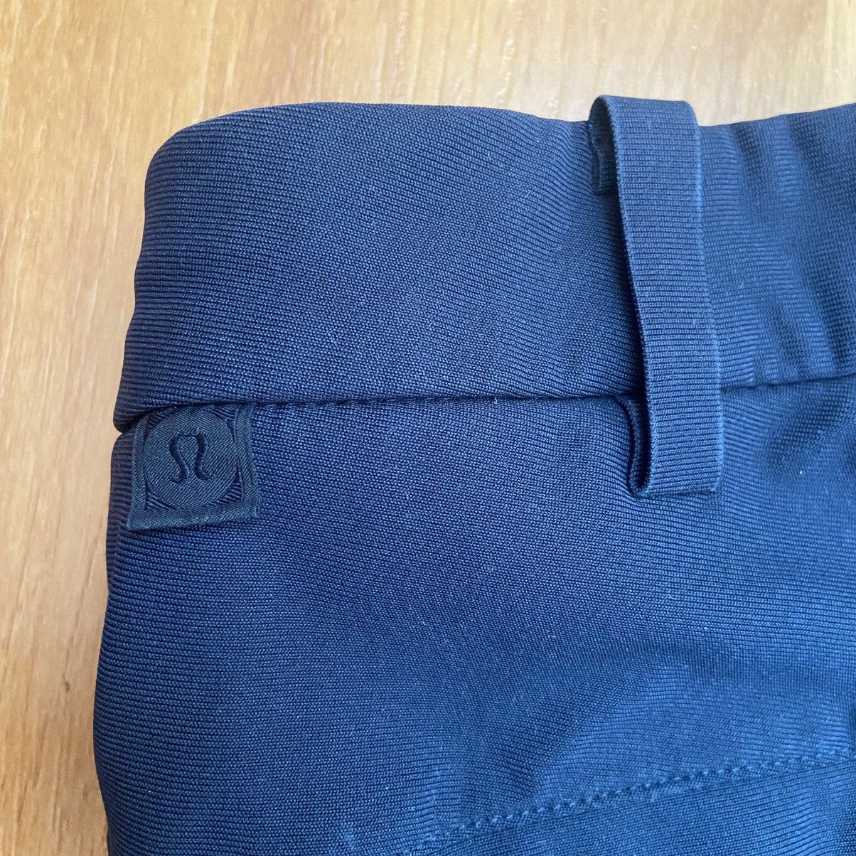 Lululemon Lululemon Logo 5 Pocket Navy Pants Men’s 40 Size US 40 / EU 56 - 8 Thumbnail