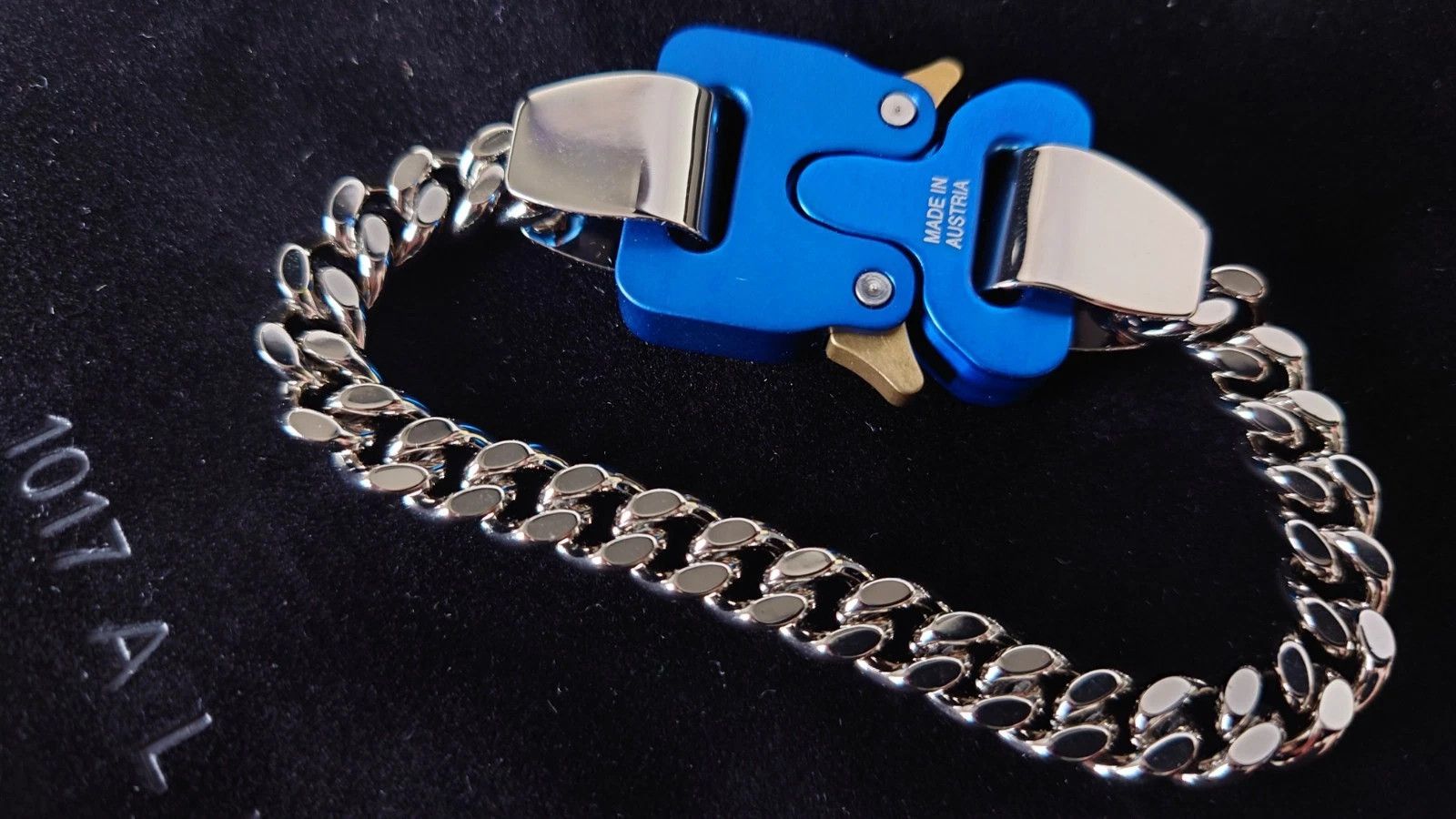 1017 ALYX 9SM 1017 Alyx 9SM Classic Bracelet MTY0001 Silver/Blue L/XL S22 Size ONE SIZE - 4 Thumbnail