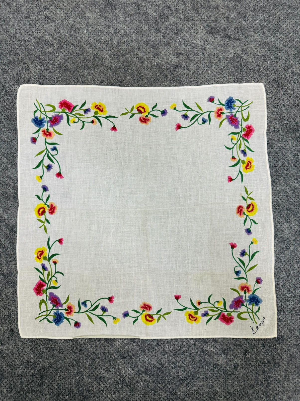 Kenzo × Vintage COMBO KENZO HANDKERCHIEF Size ONE SIZE - 6 Thumbnail