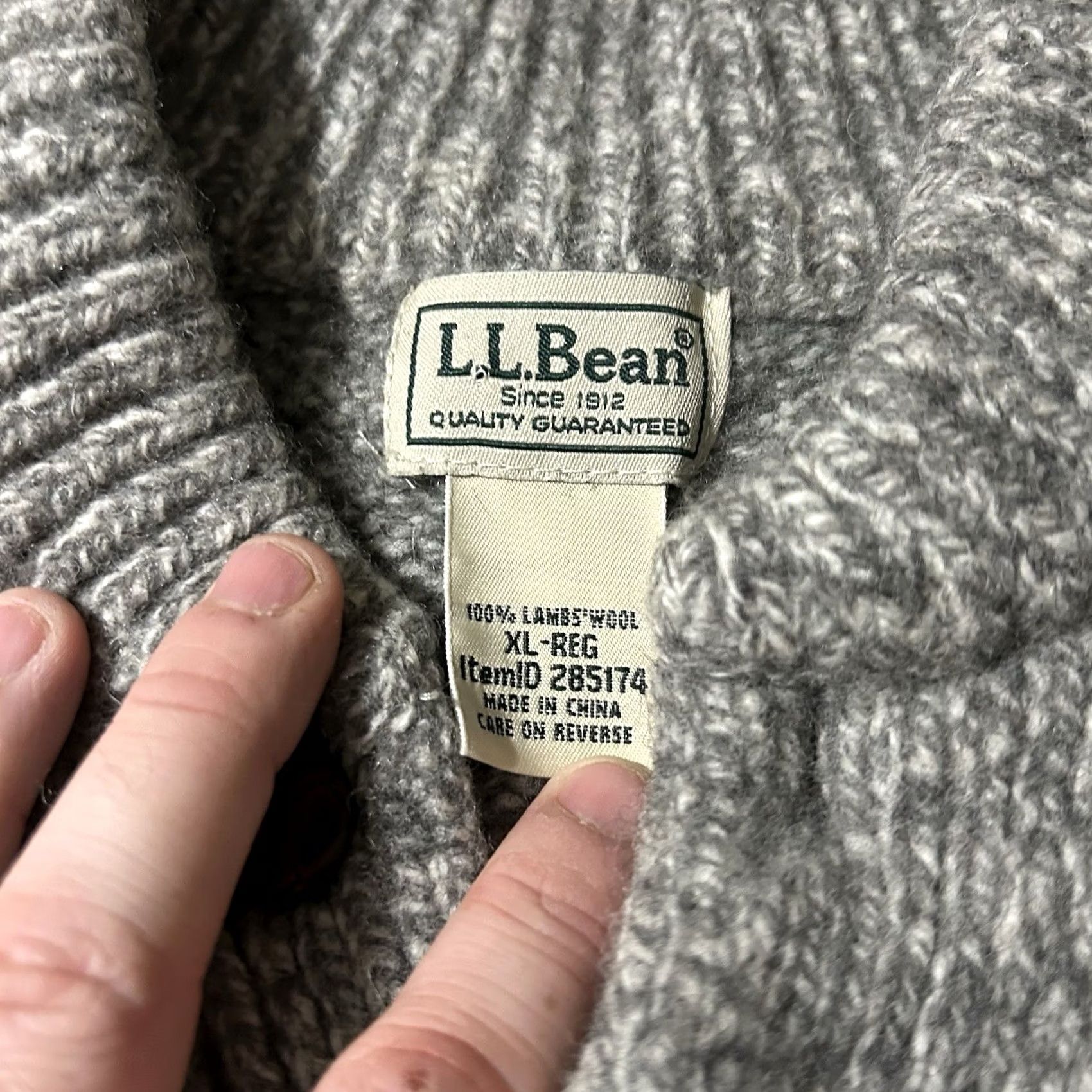 Vintage VINTAGE L.L. Bean Grey Lambswool Henley Sweater XL Men 90s Size US XL / EU 56 / 4 - 3 Thumbnail