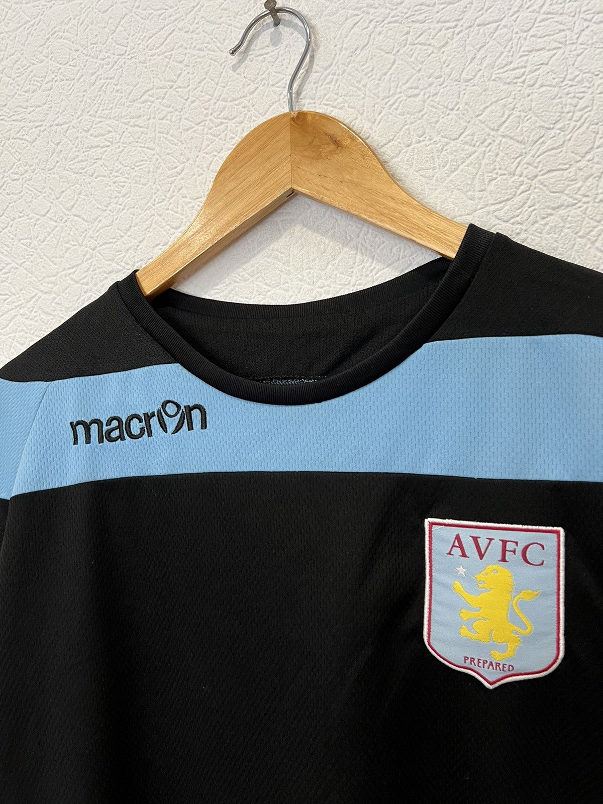 Macron Aston Villa Macron Training Jersey Soccer Football Size US XL / EU 56 / 4 - 2 Thumbnail