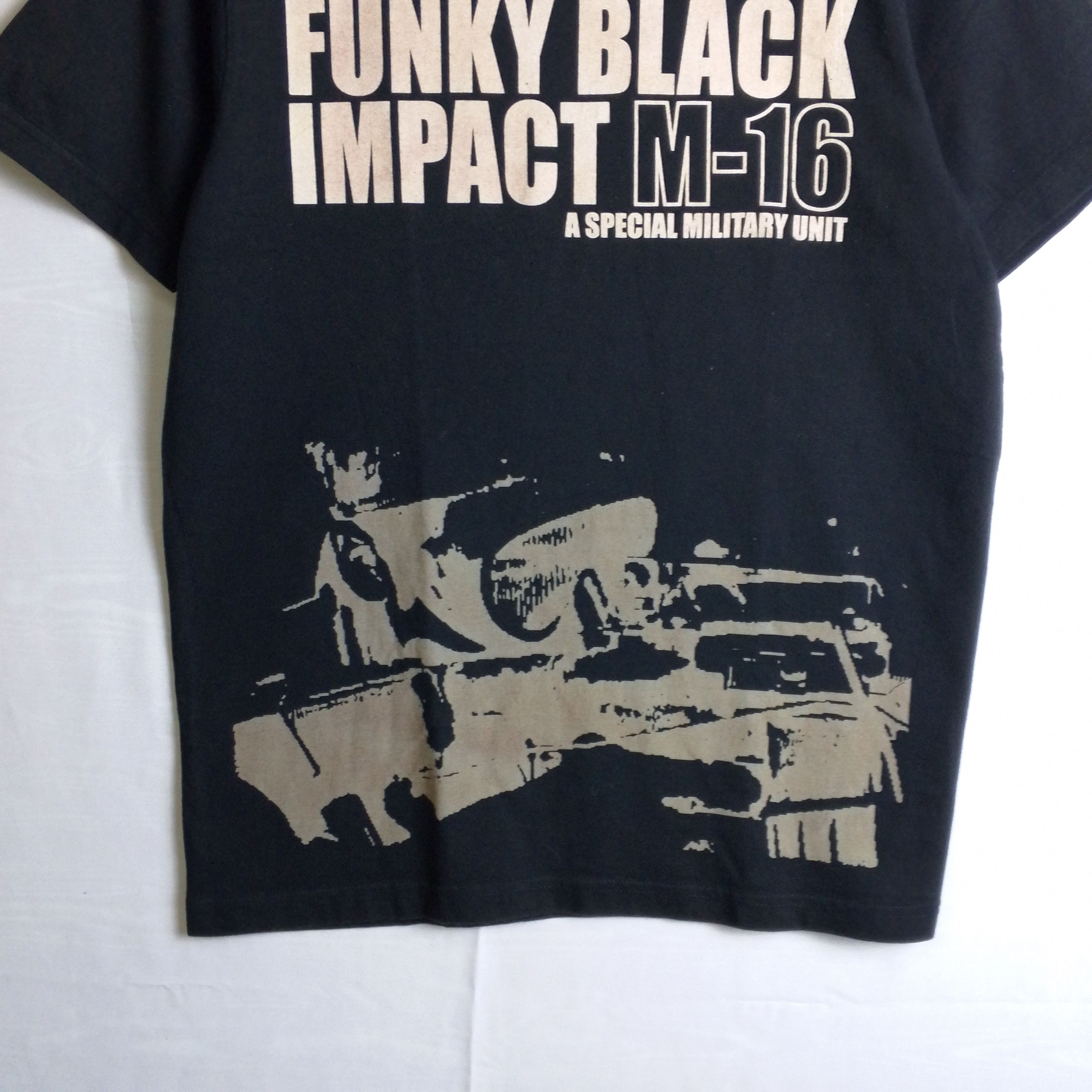 20471120 Free Freaks Factor FBI M-16 A Special Military Unit Tee Size US M / EU 48-50 / 2 - 4 Thumbnail