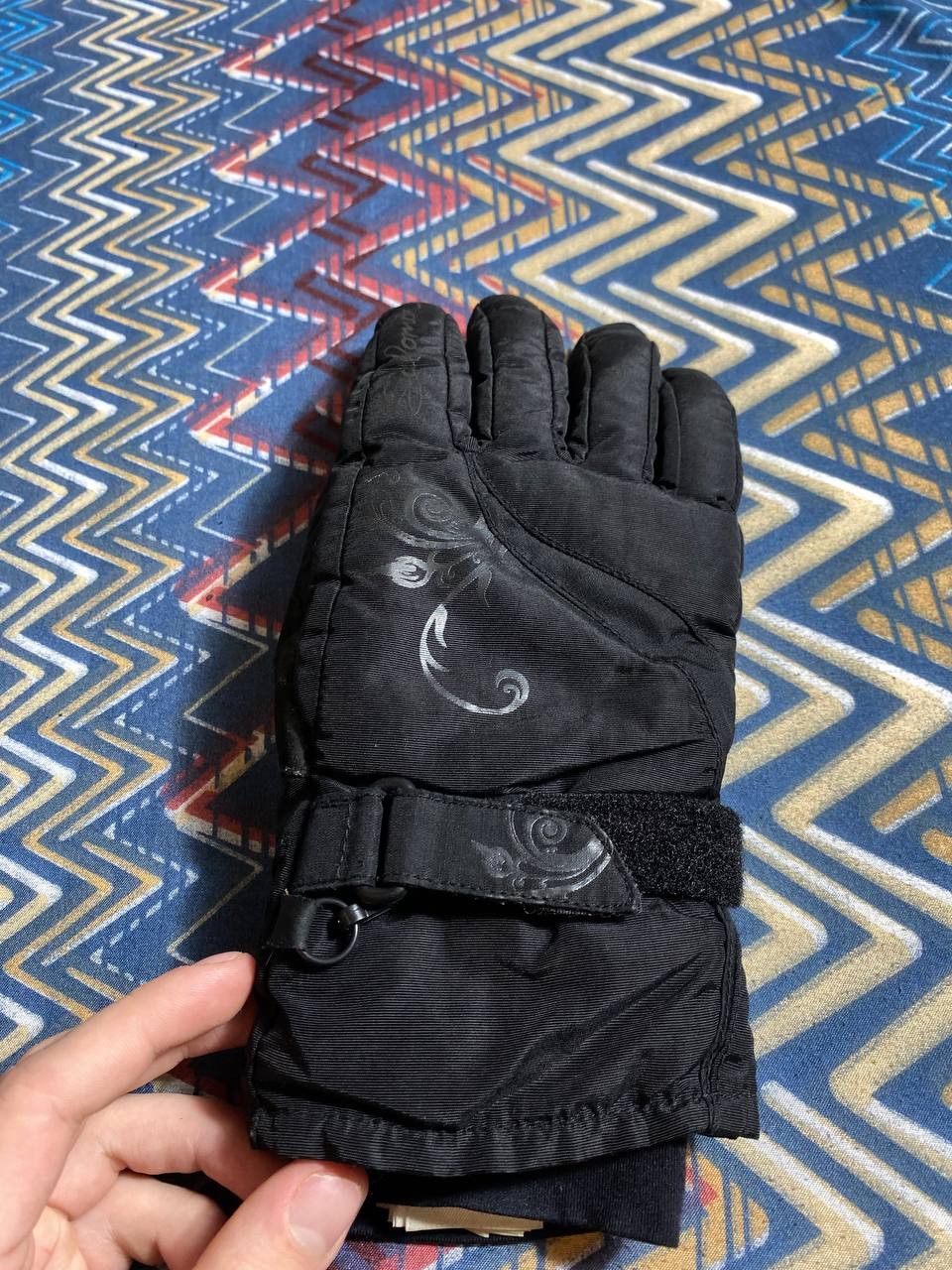 Salomon Gloves Salomon black Vintage streetwear Y2K Size ONE SIZE - 13 Thumbnail