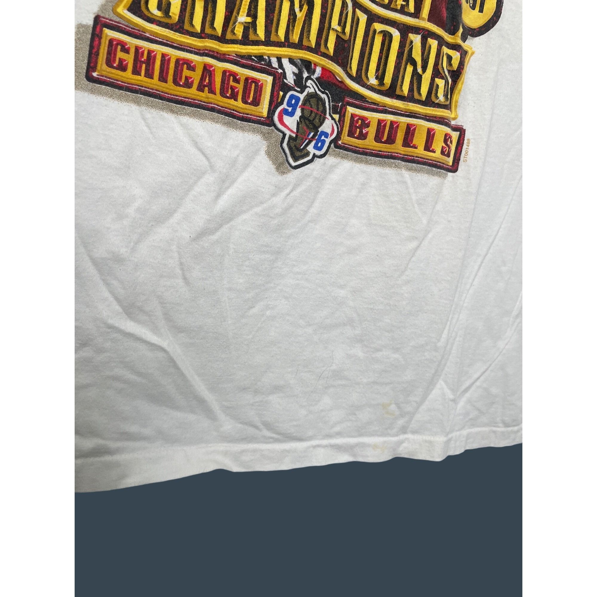 Starter RARE Vintage Starter 1996 Chicago Bulls NBA Champions XL Xtr Size US XL / EU 56 / 4 - 10 Thumbnail