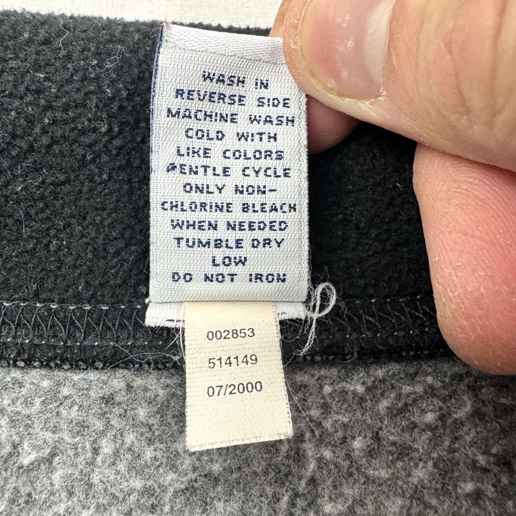 Gap VINTAGE Gap Fleece Vest Mens L Gray Zip Full Zip 90s Y2K Preppy Hipster Classic Size US L / EU 52-54 / 3 - 3 Thumbnail
