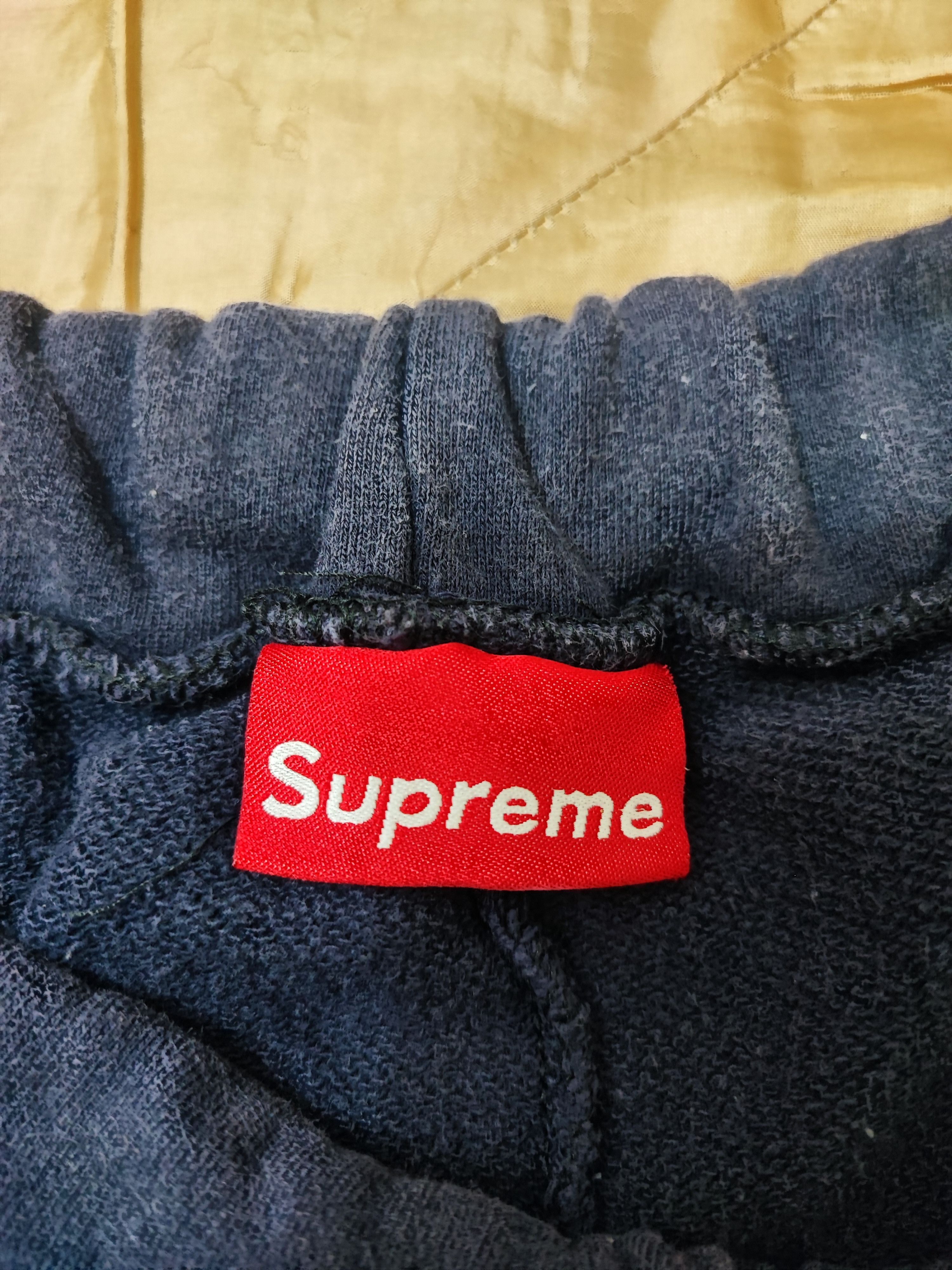 Supreme × Vintage vintage Y2K Supreme box Sweatshort Pants Size US 33 - 6 Thumbnail