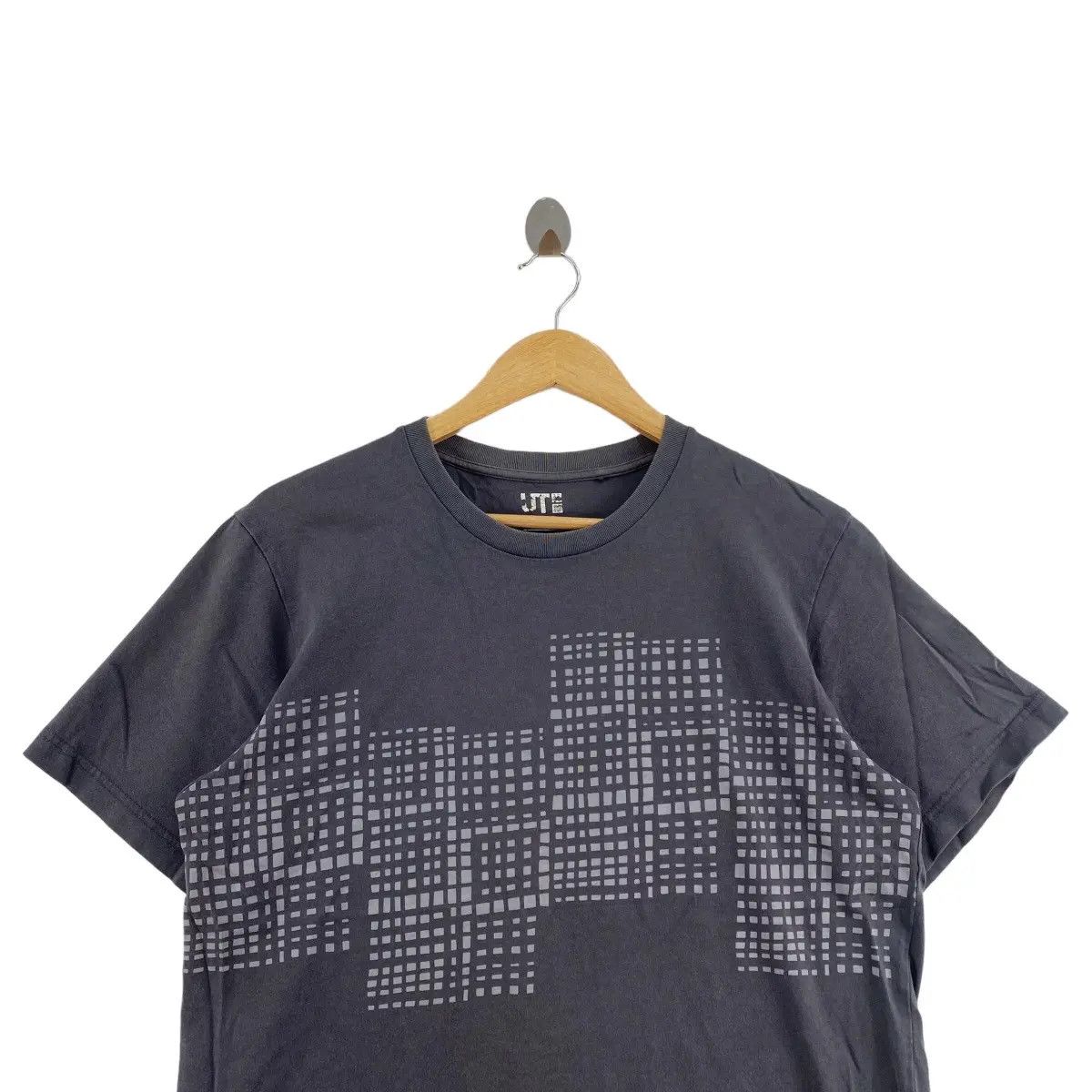 Uniqlo GEORGE SOWDEN DESIGN x UNIQLO Abstract T Shirt Architecture Size L / US 10 / IT 46 - 2 Thumbnail