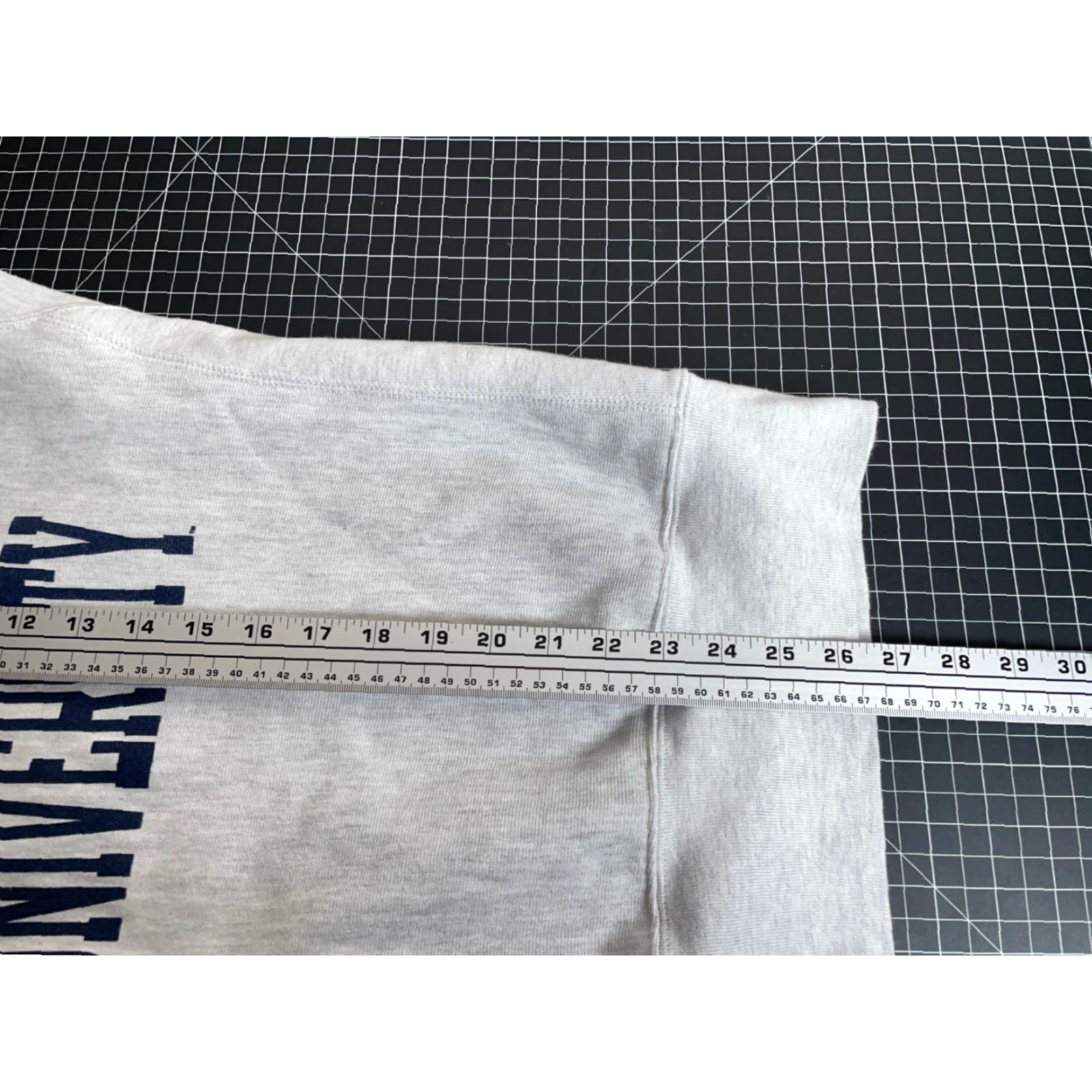 Champion Champion Saginaw Valley State University Reverse Weave Sweatshirt Adult Medium Size US M / EU 48-50 / 2 - 6 Thumbnail