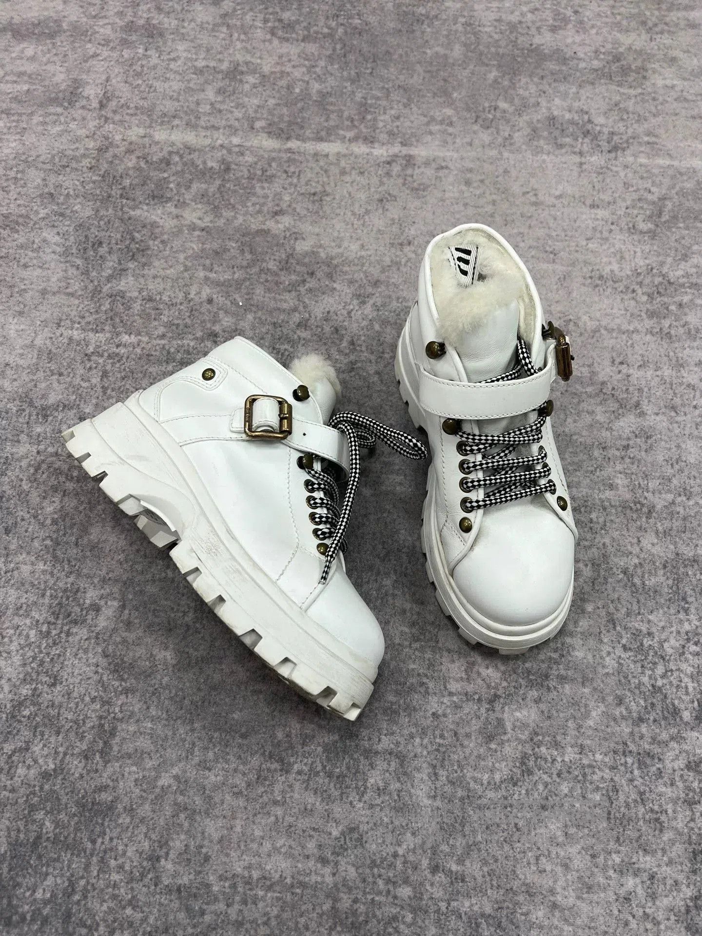 Miu Miu Miumiu Women's Snow Boots. Size US 4 / IT 34 - 2 Thumbnail