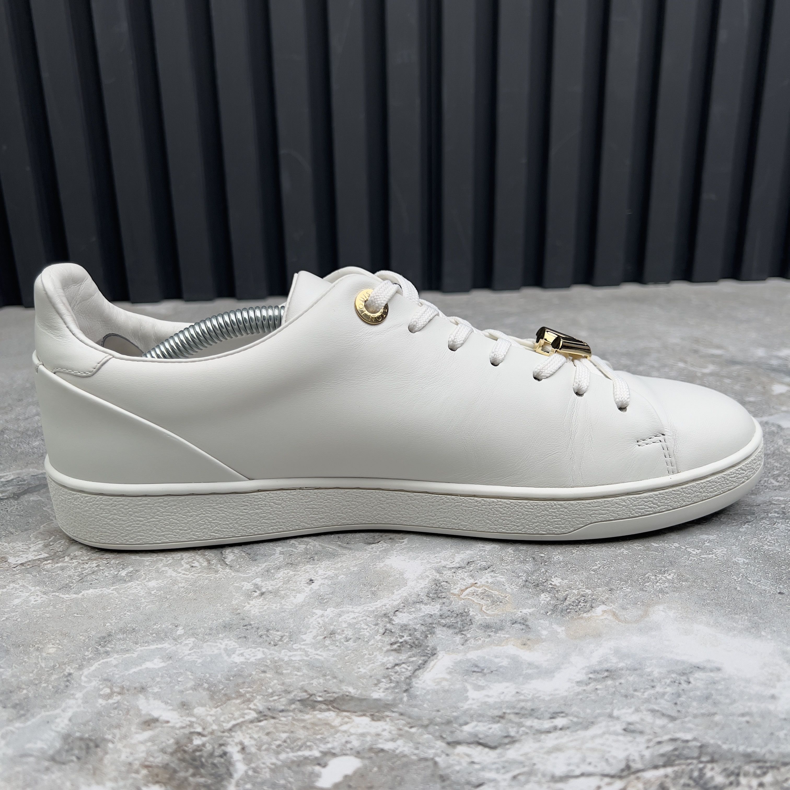 Louis Vuitton Louis Vuitton Frontrow Logo Low Top Sneakers Leather Size US 8.5 / IT 38.5 - 5 Thumbnail