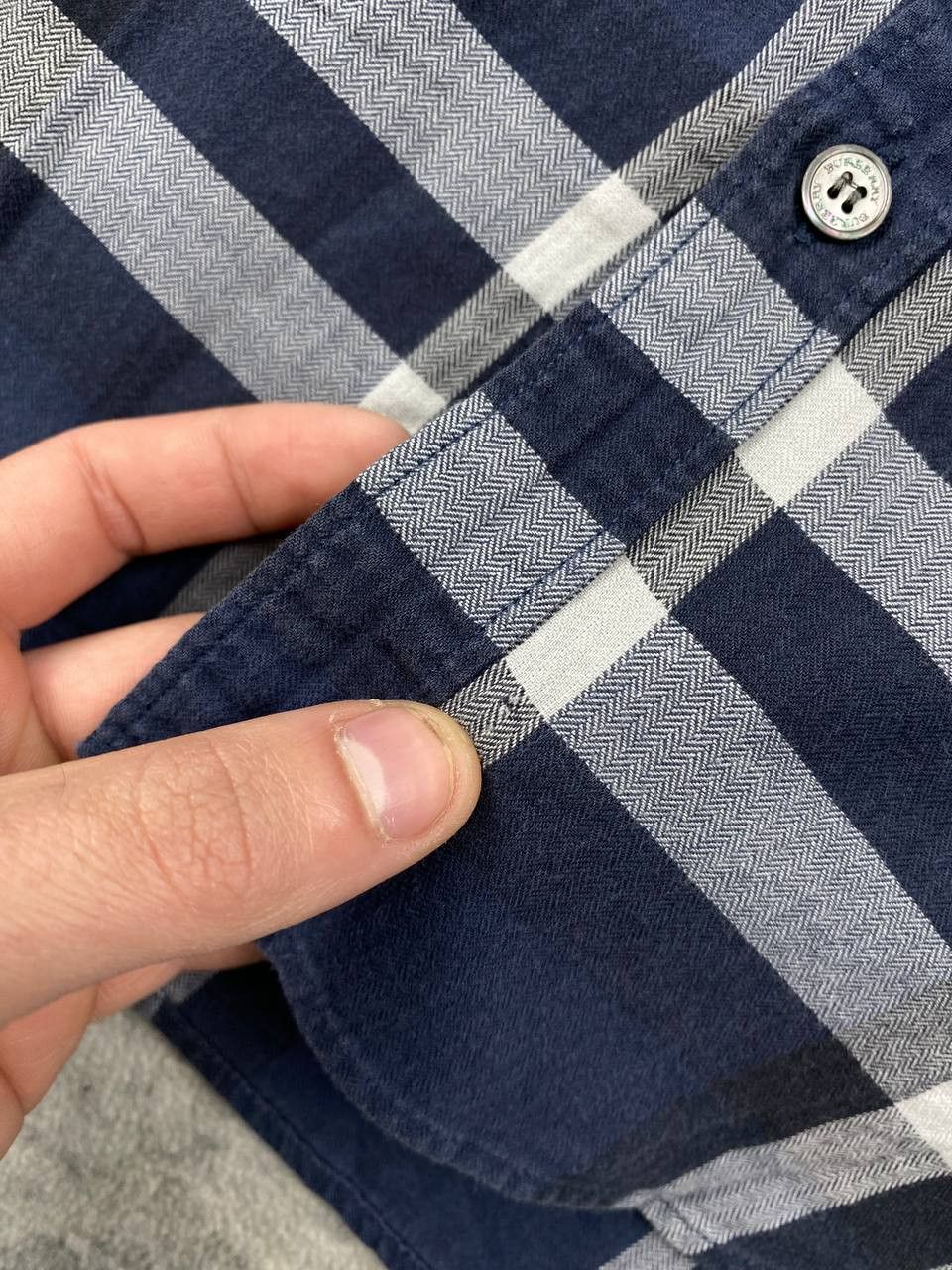 Burberry Burberry Brit Check Shirts Buttons Long Sleeve Men Size S Size US S / EU 44-46 / 1 - 4 Thumbnail