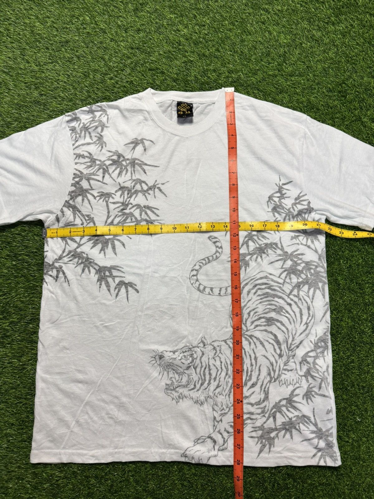 Japanese Brand assorted tshirt - sukajan tshirt tiger error print Size US XL / EU 56 / 4 - 7 Thumbnail
