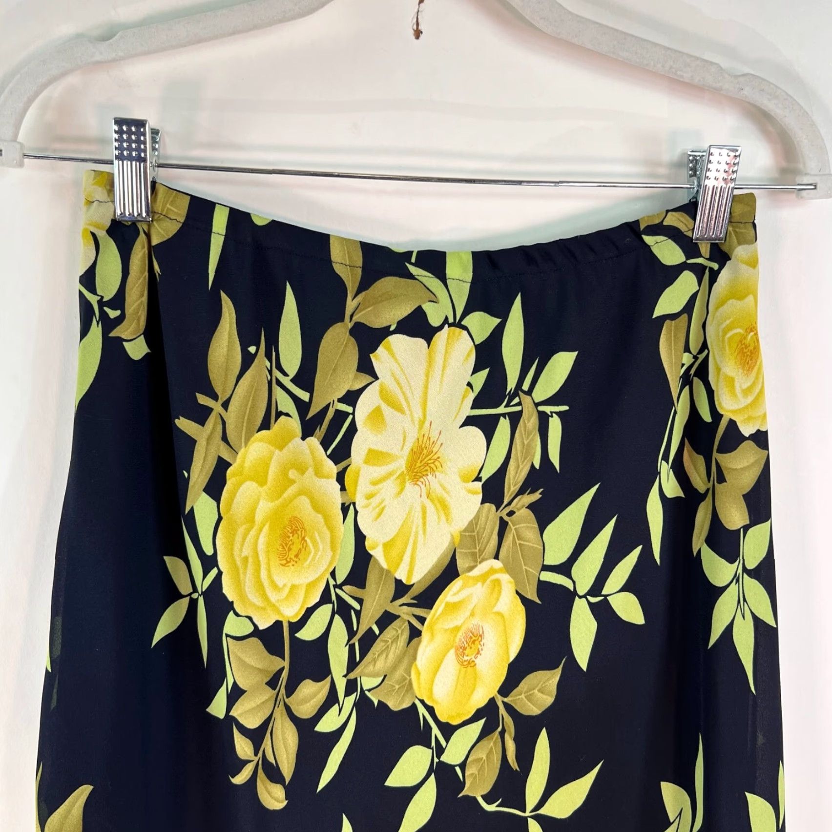 Vintage VINTAGE Floral Lined Maxi Skirt Womens Size S Black Yellow Polyester 70's 80's Size 28" / US 6 / IT 42 - 3 Thumbnail