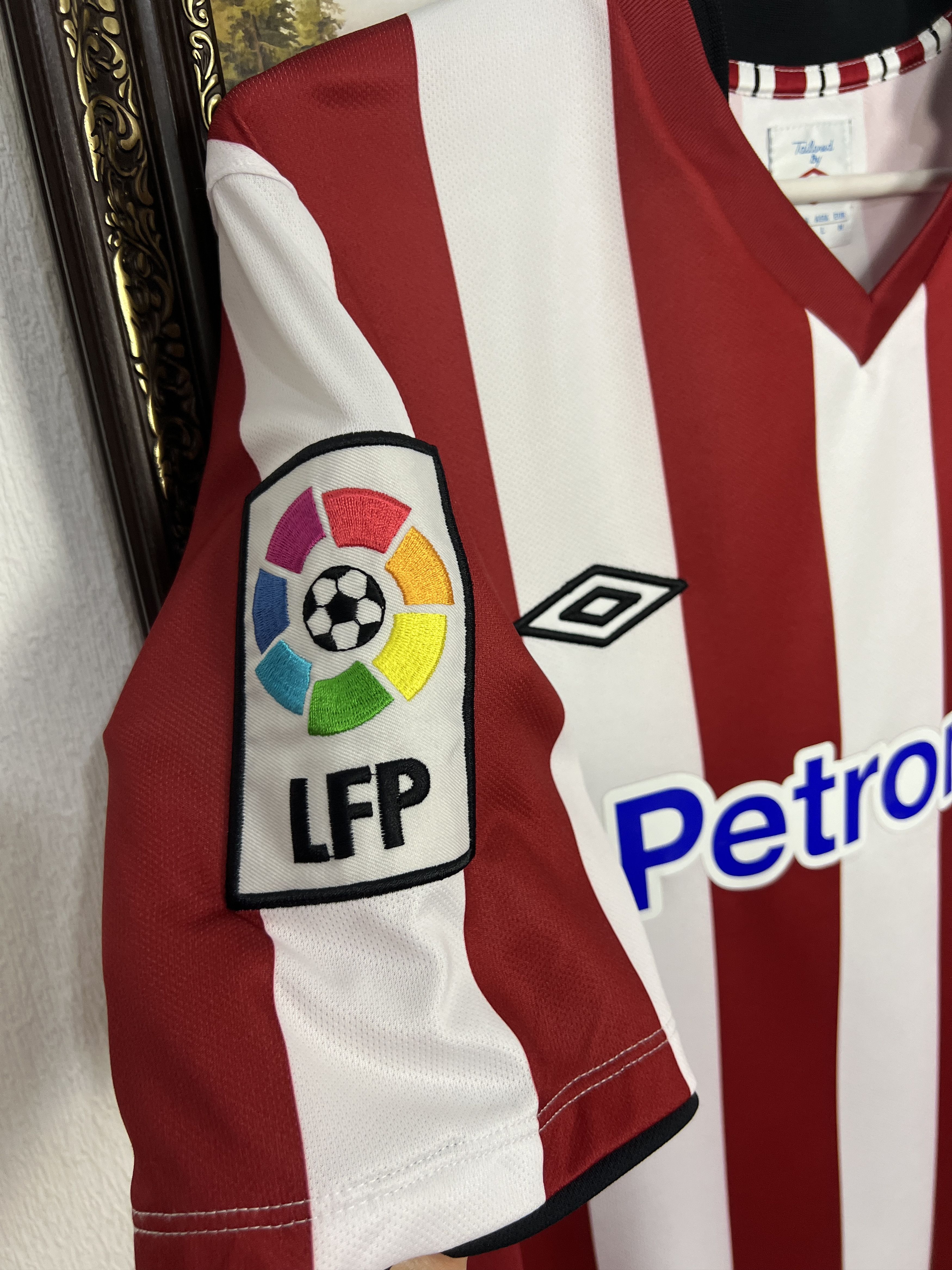 Umbro Athletic Bilbao Home football shirt Soccer Jersey Trikot Size US M / EU 48-50 / 2 - 5 Thumbnail