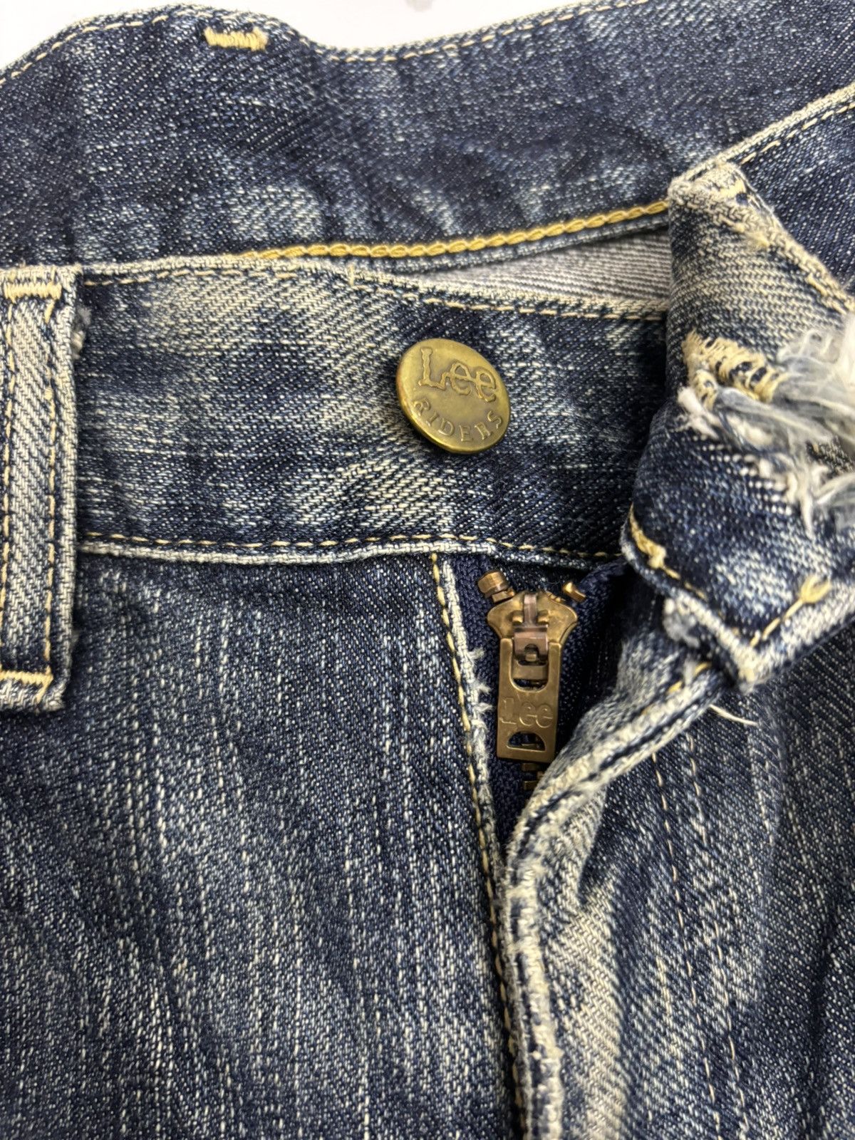 If Six Was Nine × Le Grande Bleu (L.G.B.) × Lee FLARE JEANS LEE RIDERS BOOTCUT DISTRESSED DENIM JEAN RUSTY Size US 29 - 12 Thumbnail