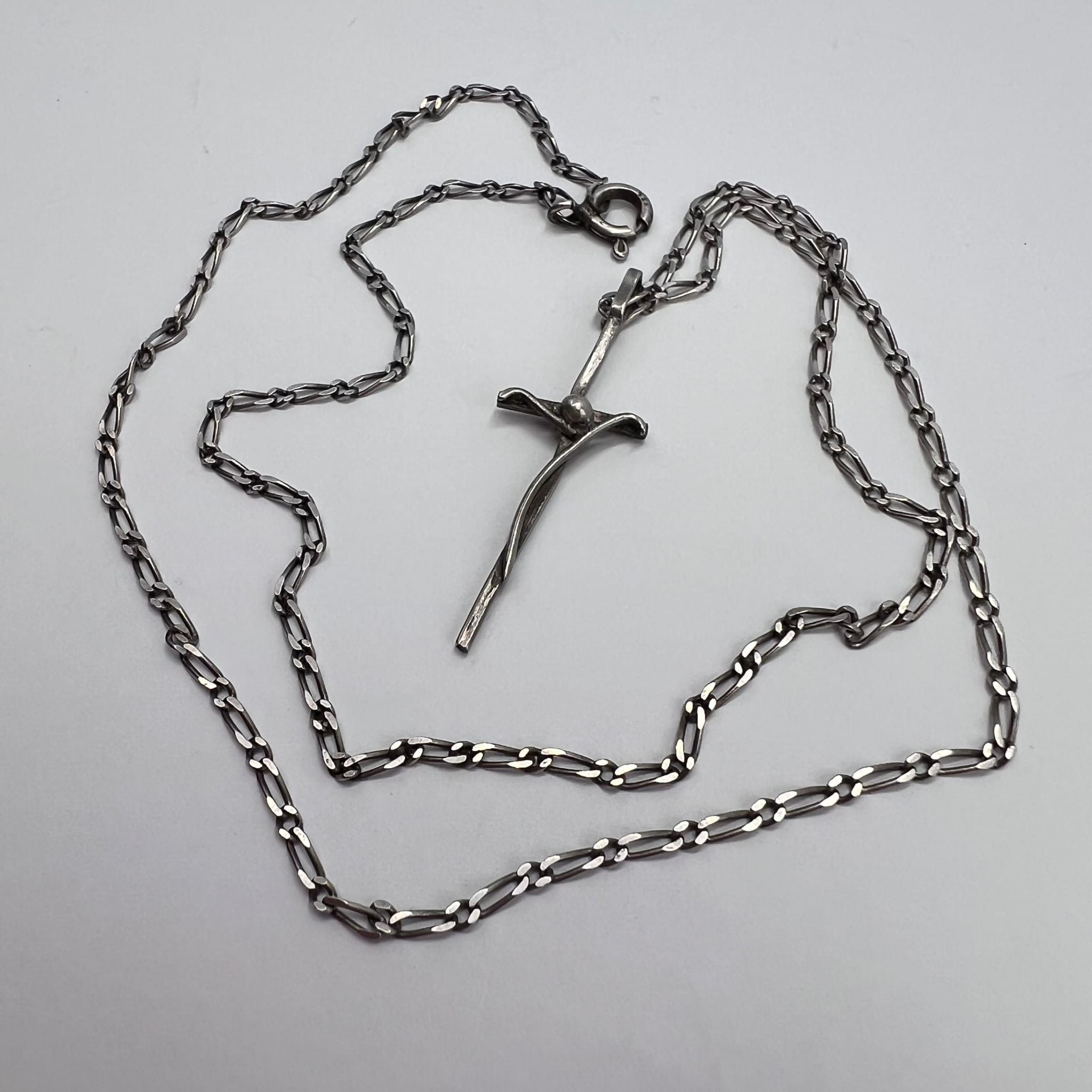 Vintage 925 Sterling Silver Cross Necklace 3.10 g