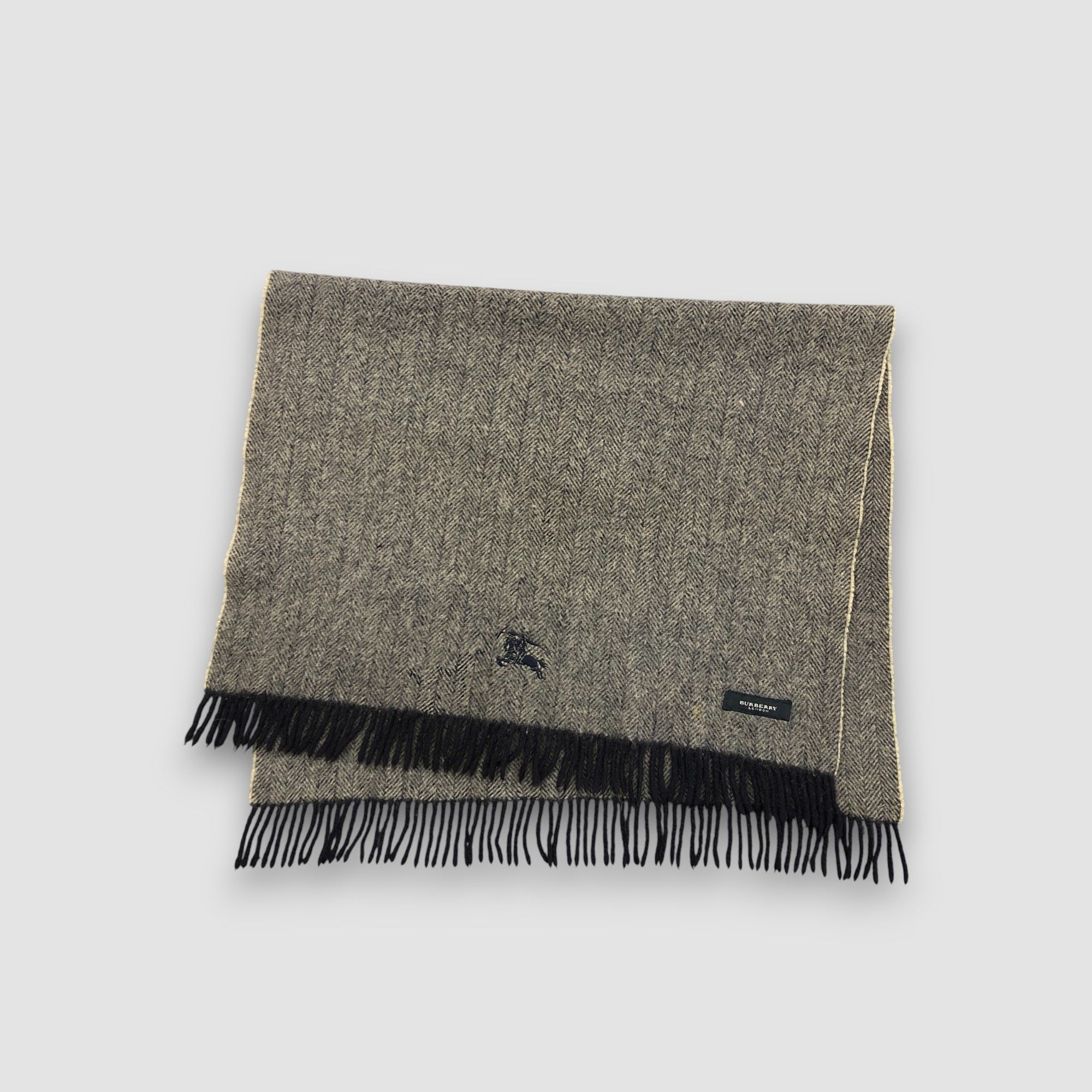 Burberry Vintage Burberry Scarf Muffler Wool Cashmere Scarves. Size ONE SIZE - 3 Thumbnail