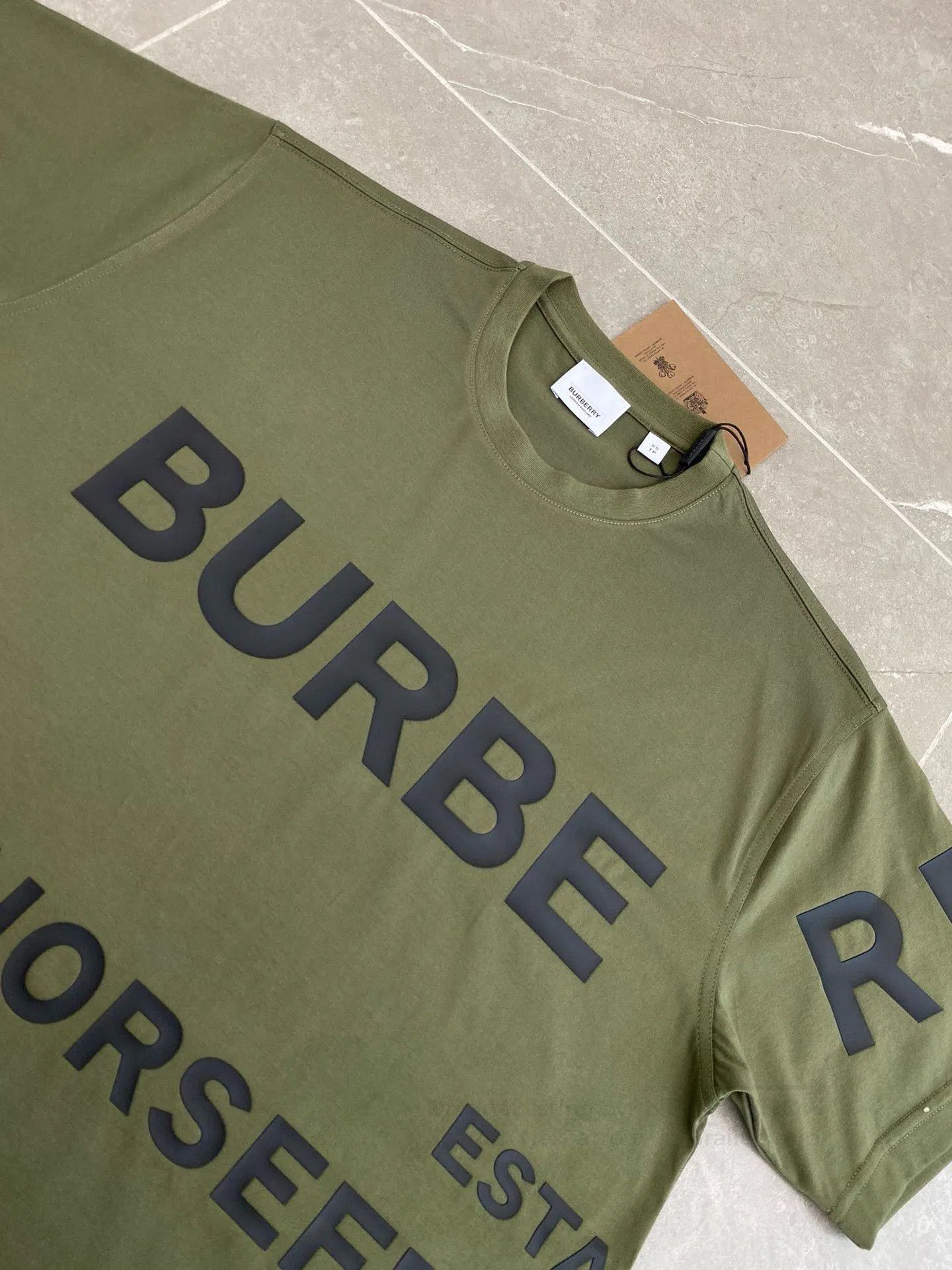 Burberry Burberry Horseferry Crew Neck T-Shirt. Size US S / EU 44-46 / 1 - 2 Thumbnail