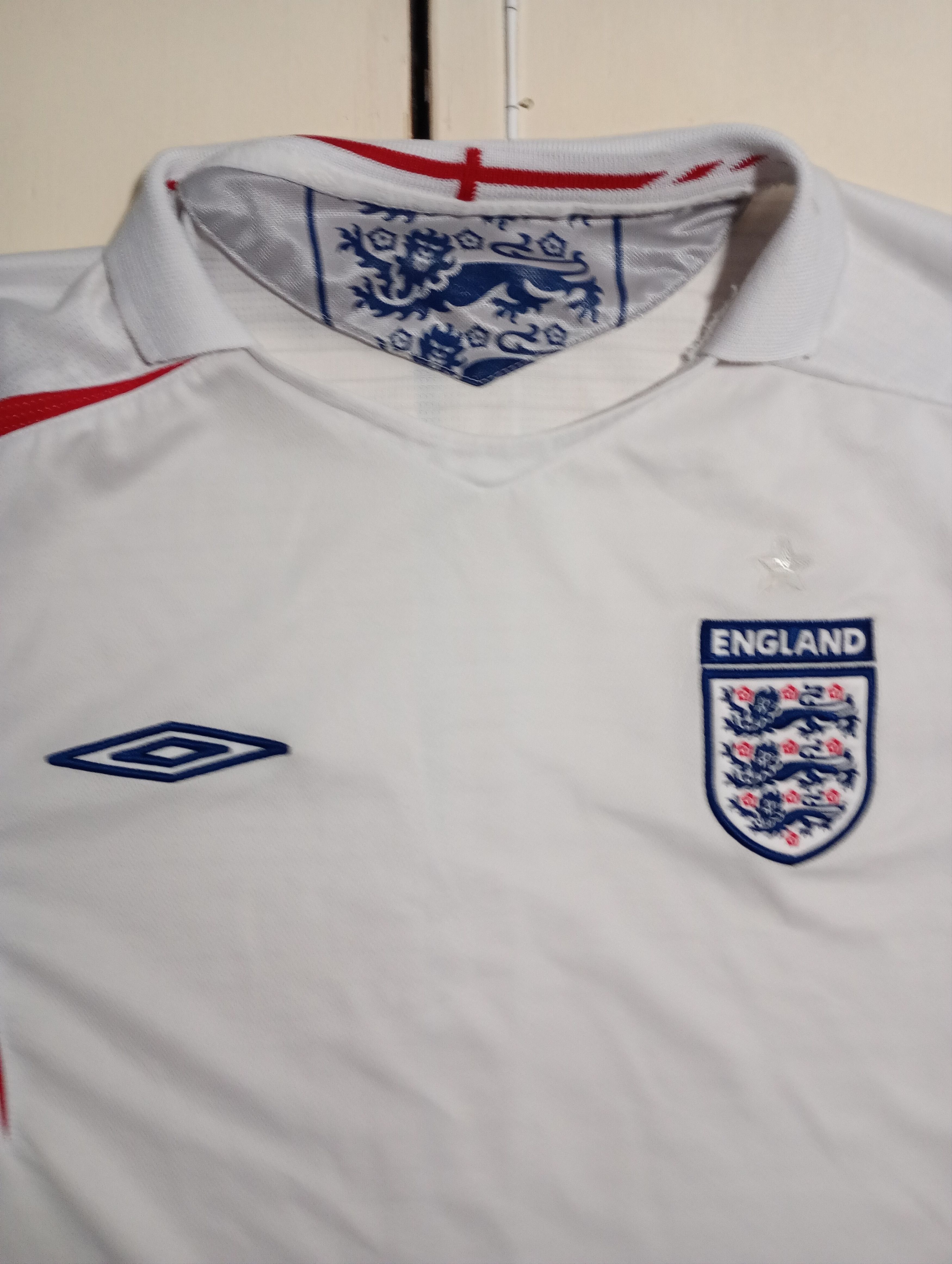 Umbro Umbro England Home Jersey 2005-2007 Size US M / EU 48-50 / 2 - 7 Thumbnail