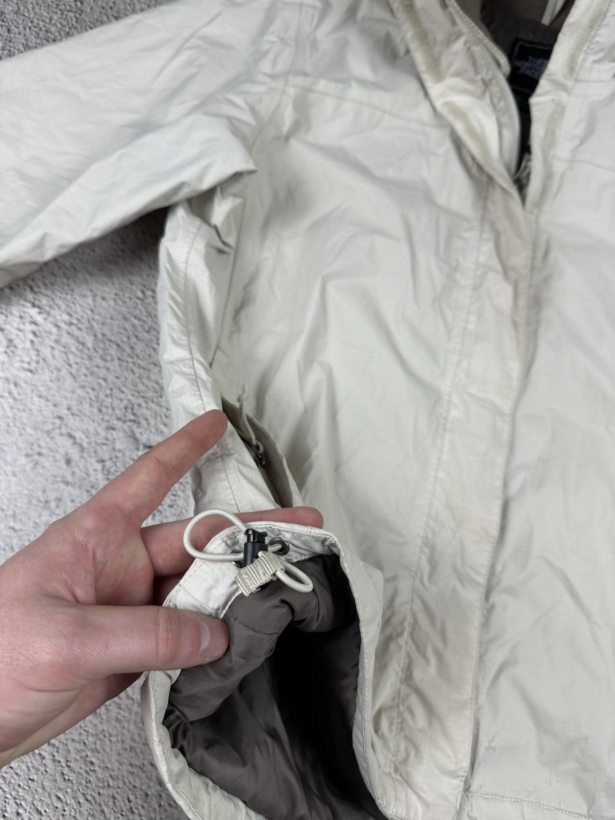 The North Face Vintage The North Face Rain Coat Puffer Jacket HyVent Washed Size M / US 6-8 / IT 42-44 - 11 Thumbnail