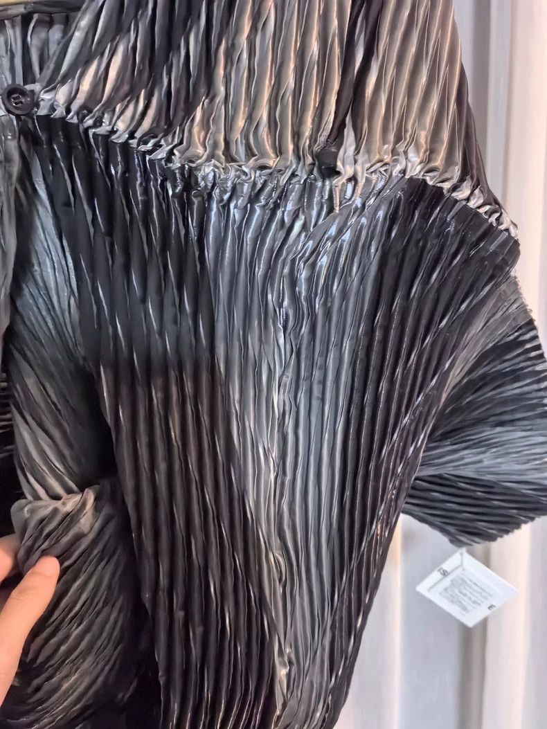 Issey Miyake Issey Miyake size:2 Black main line shimmering fish-scale Size XS / US 0-2 / IT 36-38 - 3 Thumbnail