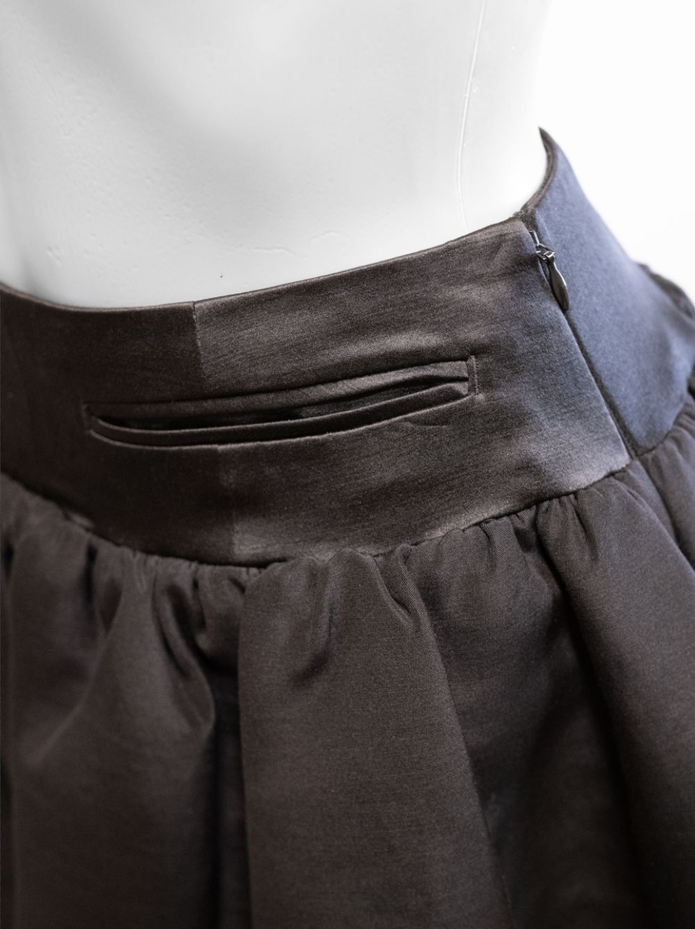Undercover UNDERCOVER ┊͙ SS15 ⋆ LOOK 42 ⋆ MINISKIRT Size 25" / US 0 / IT 36 - 4 Thumbnail