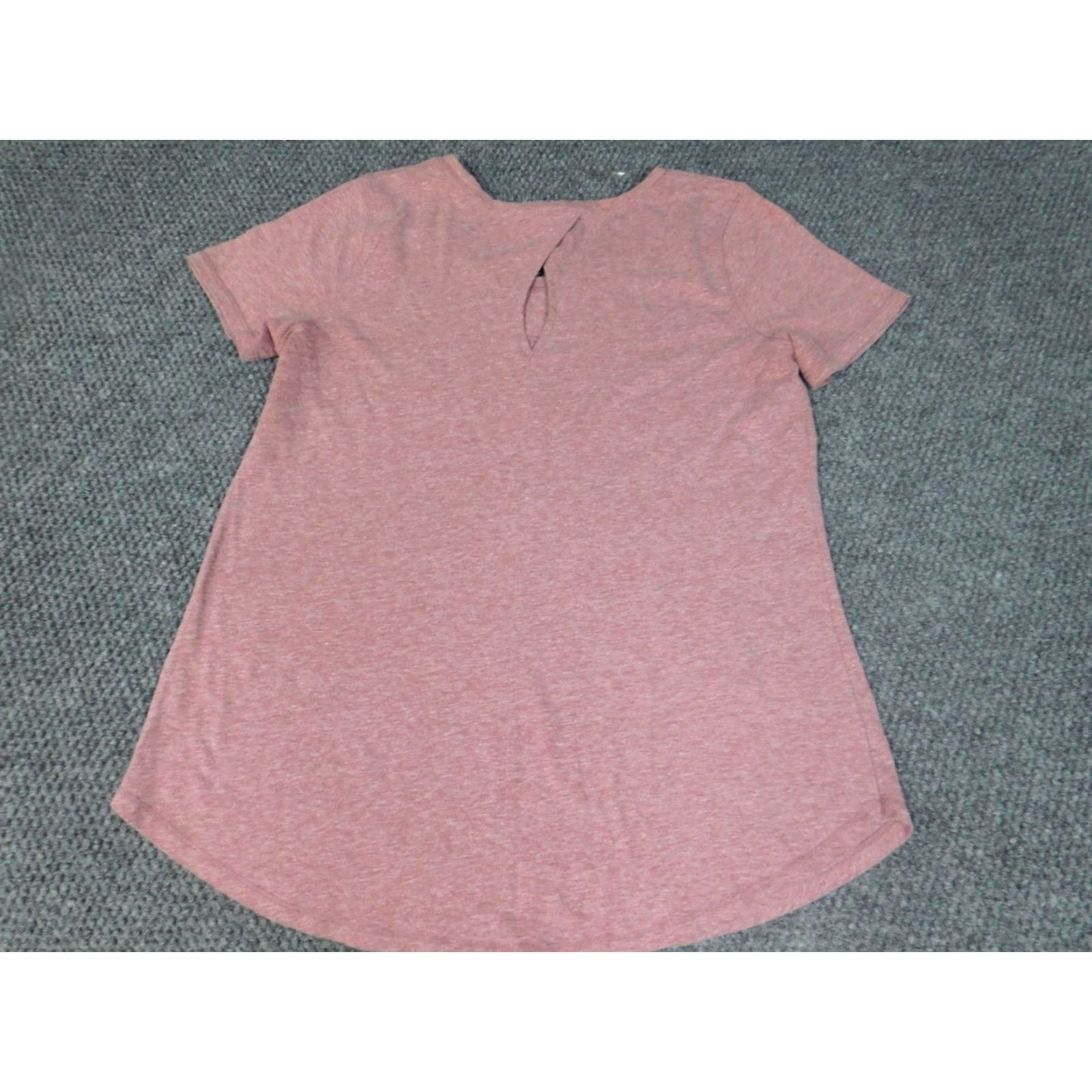 Vintage St. John's Bay Blouse Womens M Pink Short Sleeve Crew Neck California Stretch Solid Regular Highlight Button Casual Shirt Size M / US 6-8 / IT 42-44 - 4 Thumbnail
