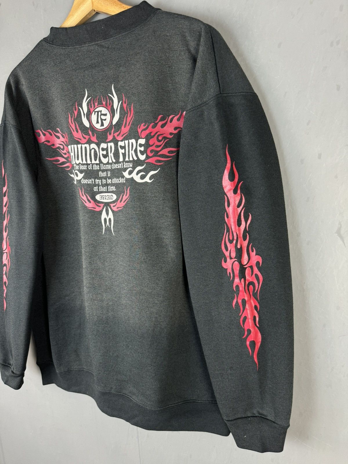 Japanese Brand × Vintage VINTAGE THUNDER FIRE PRINTED CREWNECK SWEATSHIRT SUN FADED Size US M / EU 48-50 / 2 - 3 Thumbnail
