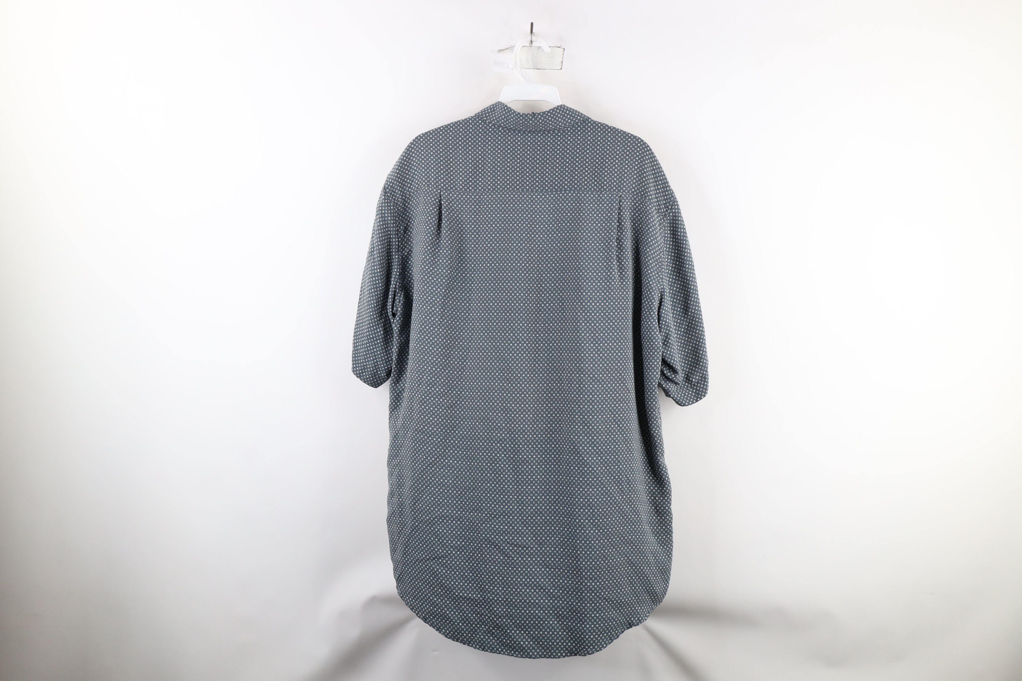 Vintage Vintage 90s Streetwear Silk Short Sleeve Button Shirt Size US M / EU 48-50 / 2 - 6 Thumbnail