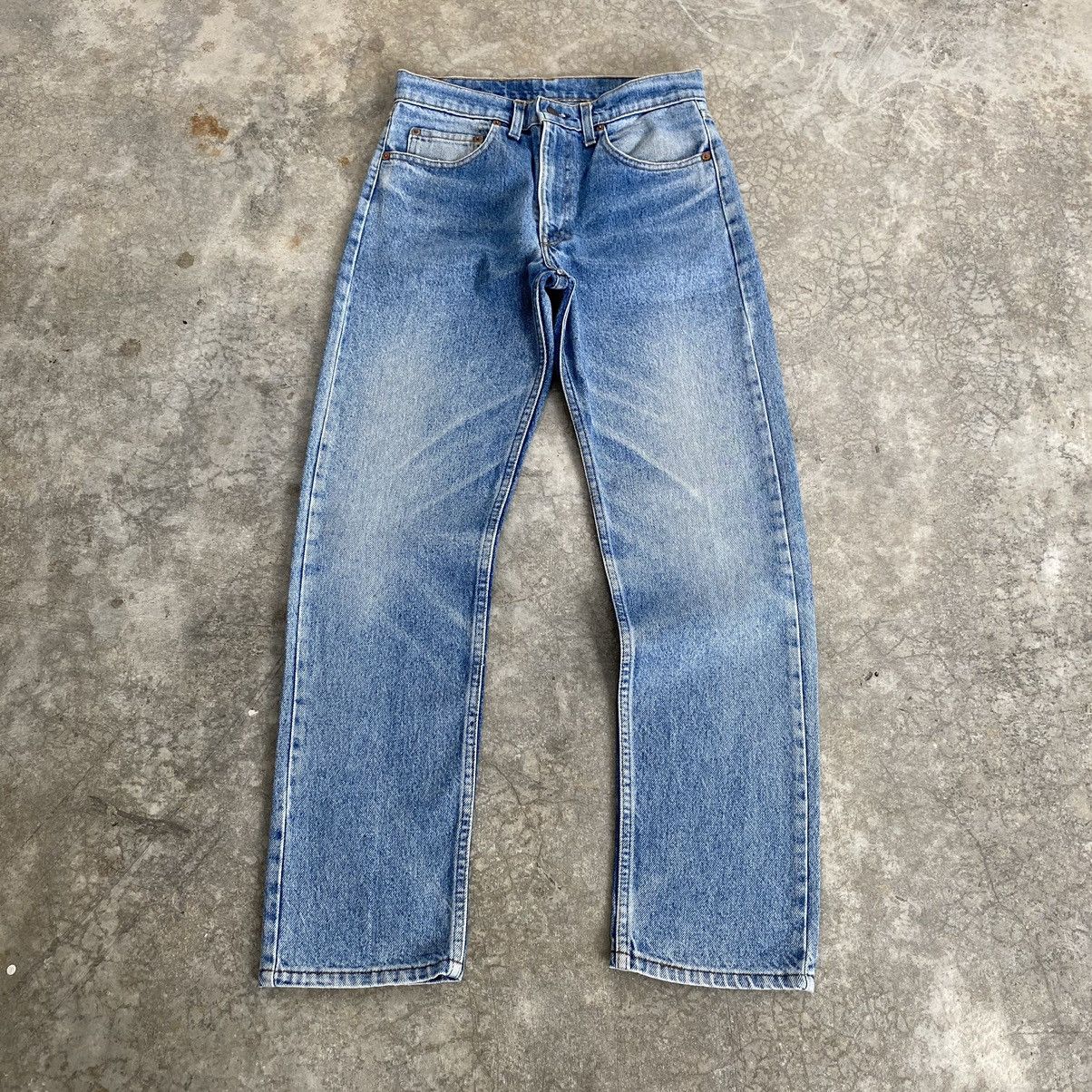 Levi's Size 28x28 Vintage 80’s Levi’s 505 Faded Blue Denim Jeans Size US 28 / EU 44 - 1 Thumbnail
