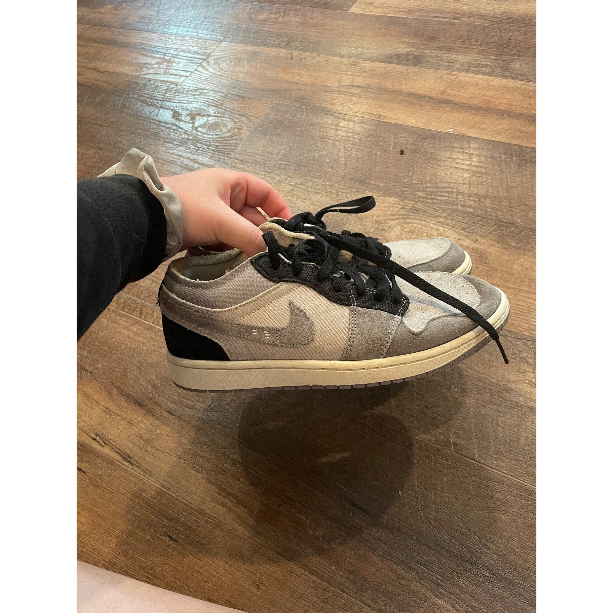 Nike Jordan 1 Low SE Craft Inside Out Cement Grey Sneakers DZ4135 Size US 7.5 / EU 40-41 - 1 Thumbnail