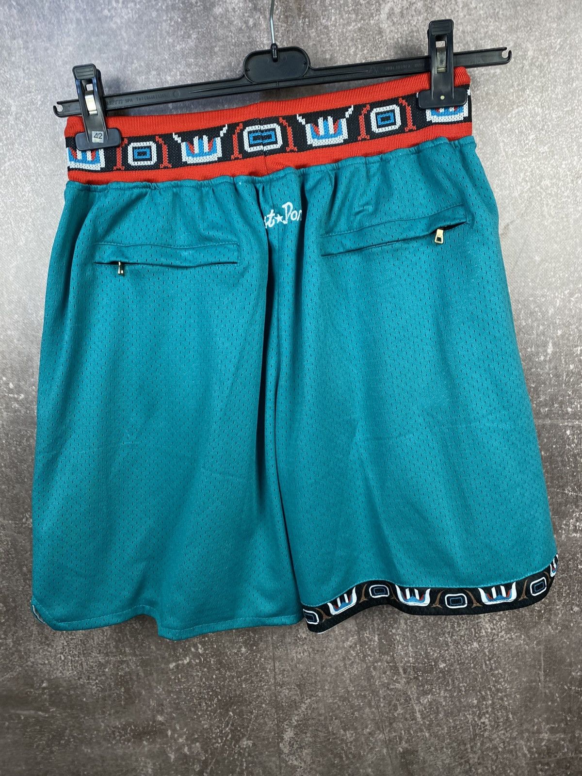 Just Don × Mitchell & Ness Just Don Vancouver Grizzles Shorts Size US 32 / EU 48 - 2 Thumbnail