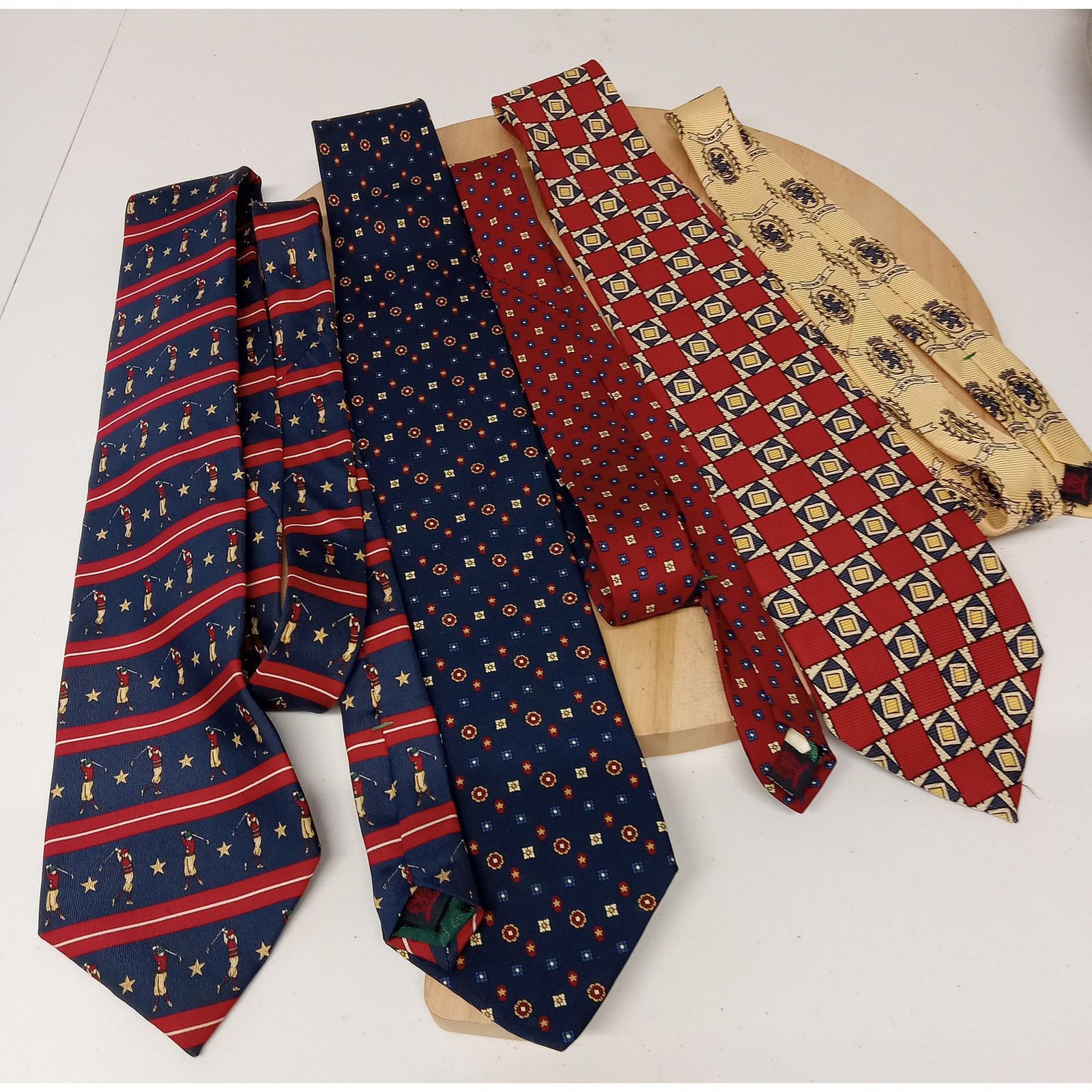 Tommy Hilfiger Set Of 3 Tommy Hilfiger Ties Men's 100% Italian Silk USA Size ONE SIZE - 4 Thumbnail