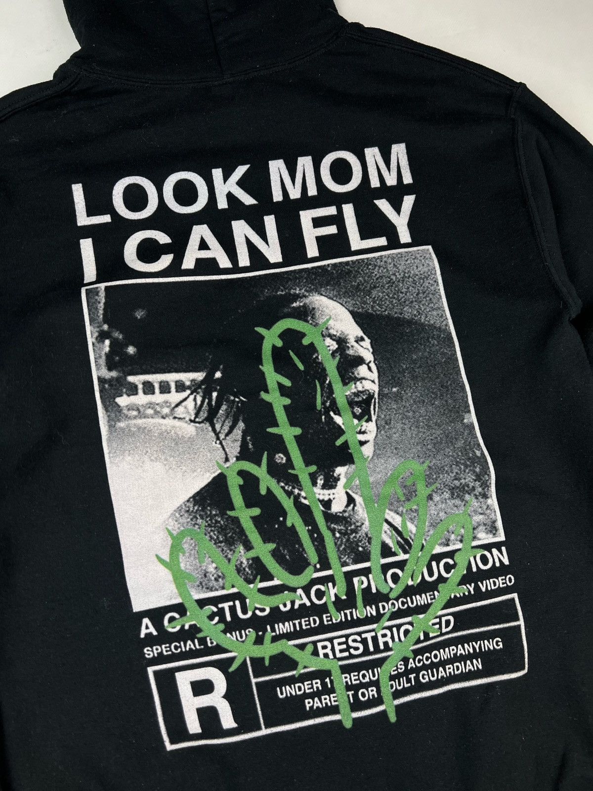 Band Tees Travis Scott “Look Mom I Can Fly” Hoodie Size US L / EU 52-54 / 3 - 6 Thumbnail