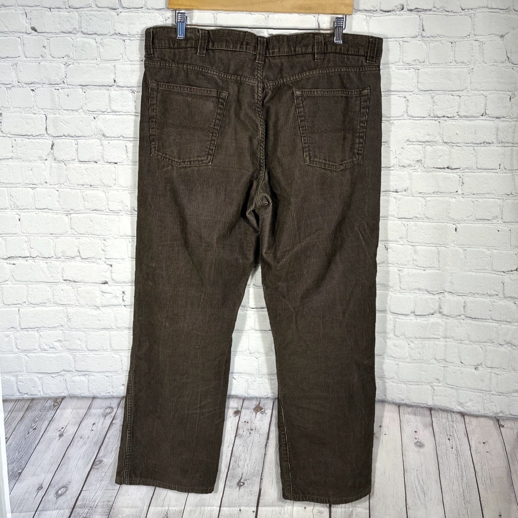 Vintage **L.L. Bean Corduroy Pants Mens 38 Brown Regular Fit** User: **L.L. Bean Corduroy Pants Men's 38 Brown Regular Fit** Size US 38 / EU 54 - 6 Thumbnail