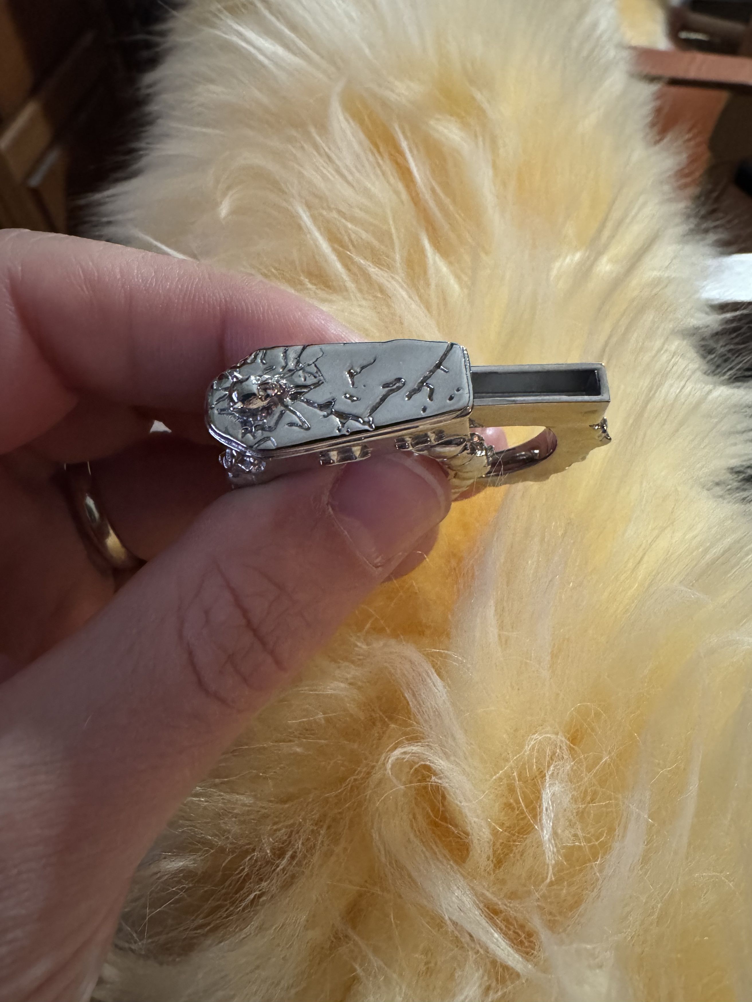 Jewelry Hard Jewelry Fallen Angel Coffin Ring Size ONE SIZE - 1 Preview