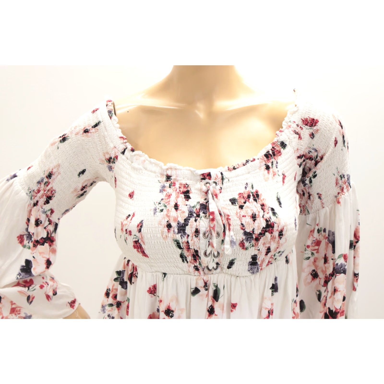 Torrid Torrid Off Shoulder Top Floral White 2X Torrid Lace-Up Smocked Modal Blouse Women's PTNS Size XXL / US 16-18 / IT 52-54 - 5 Thumbnail